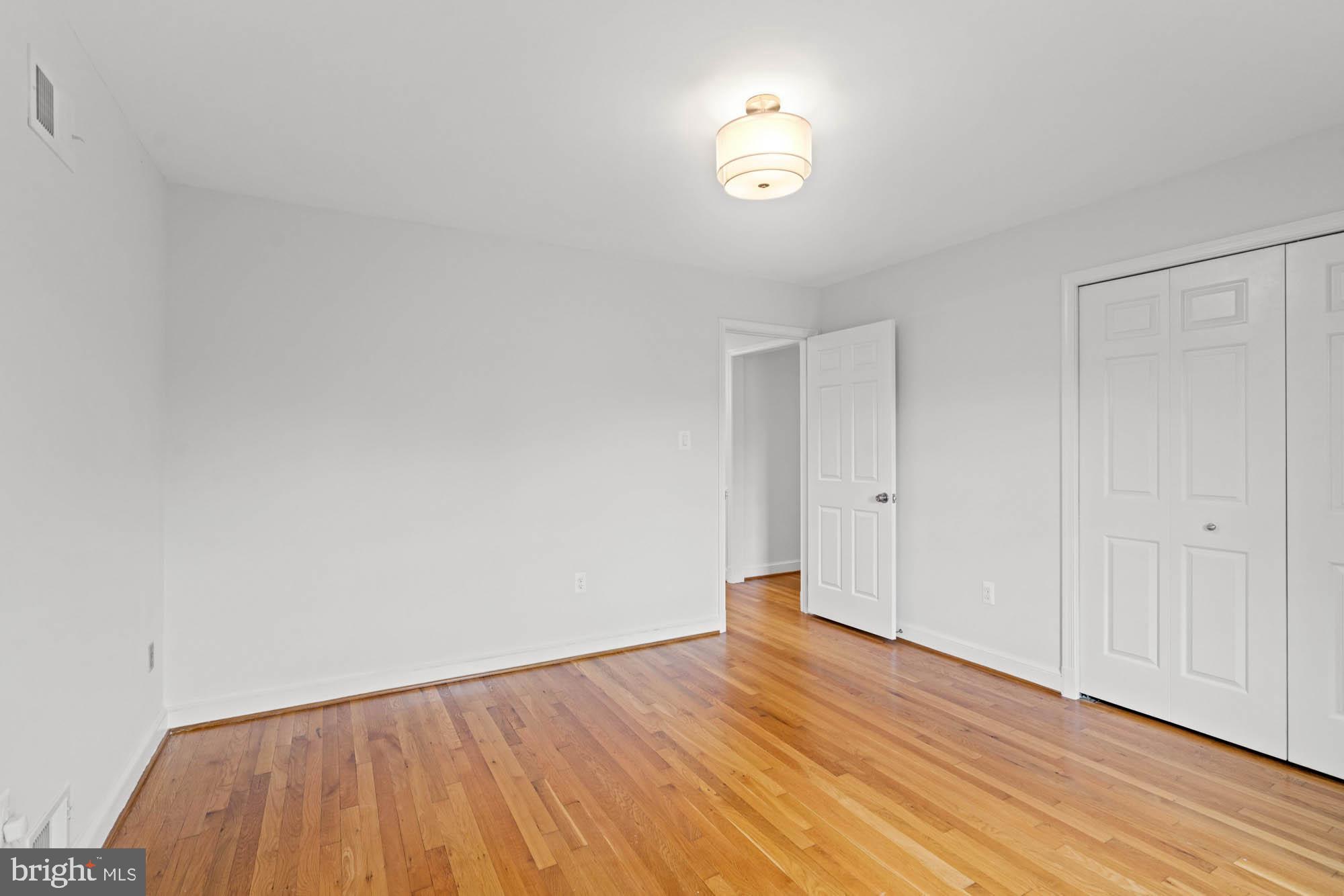 PT BETHESDA OUT RES 1 - Residential