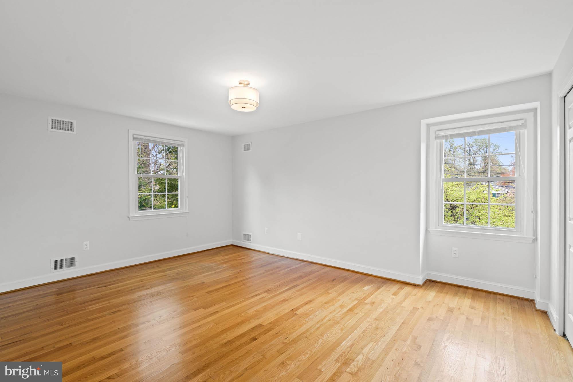 PT BETHESDA OUT RES 1 - Residential