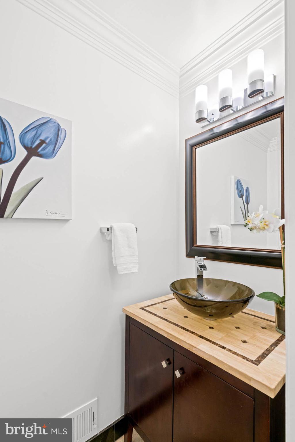 PT BETHESDA OUT RES 1 - Residential