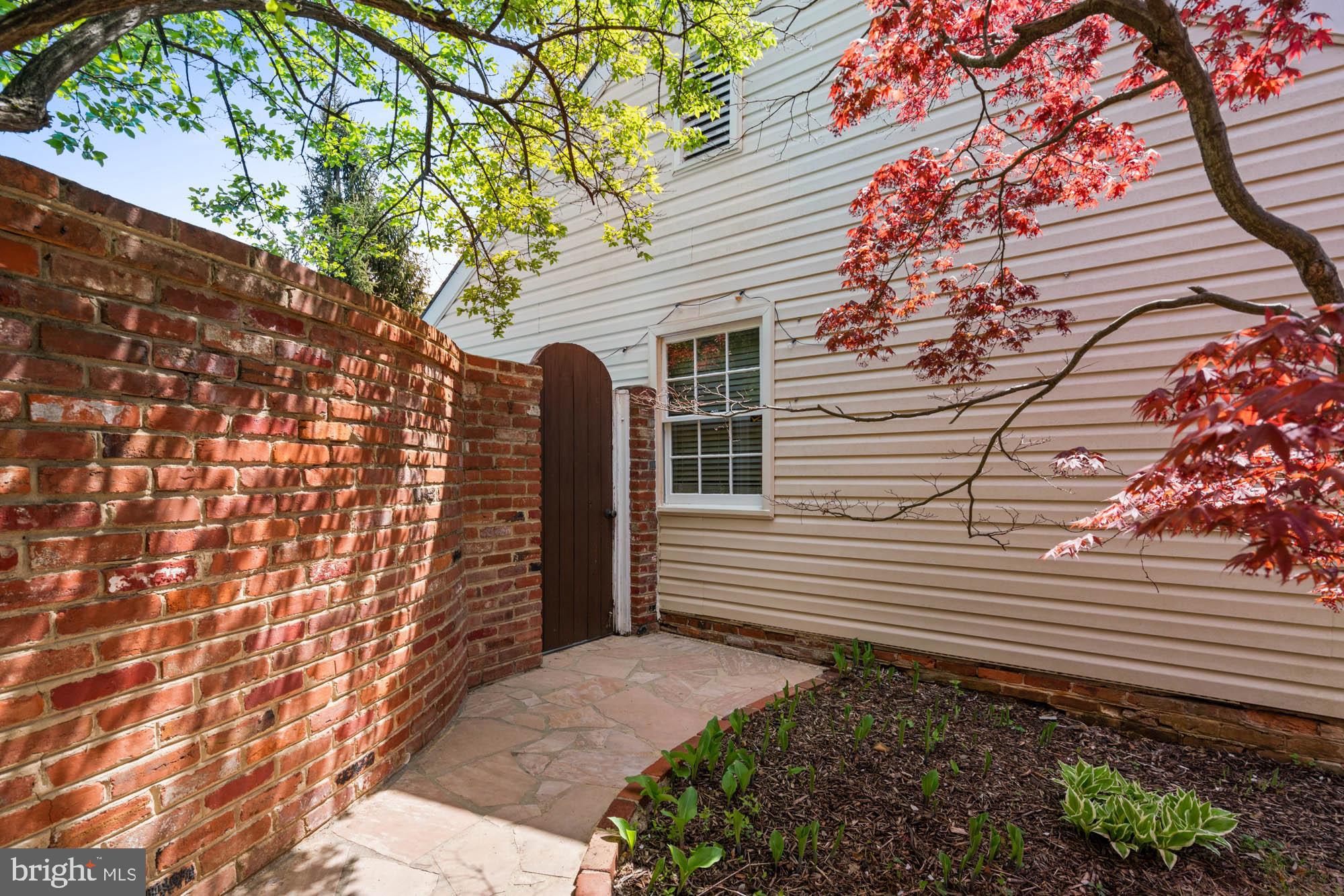 PT BETHESDA OUT RES 1 - Residential