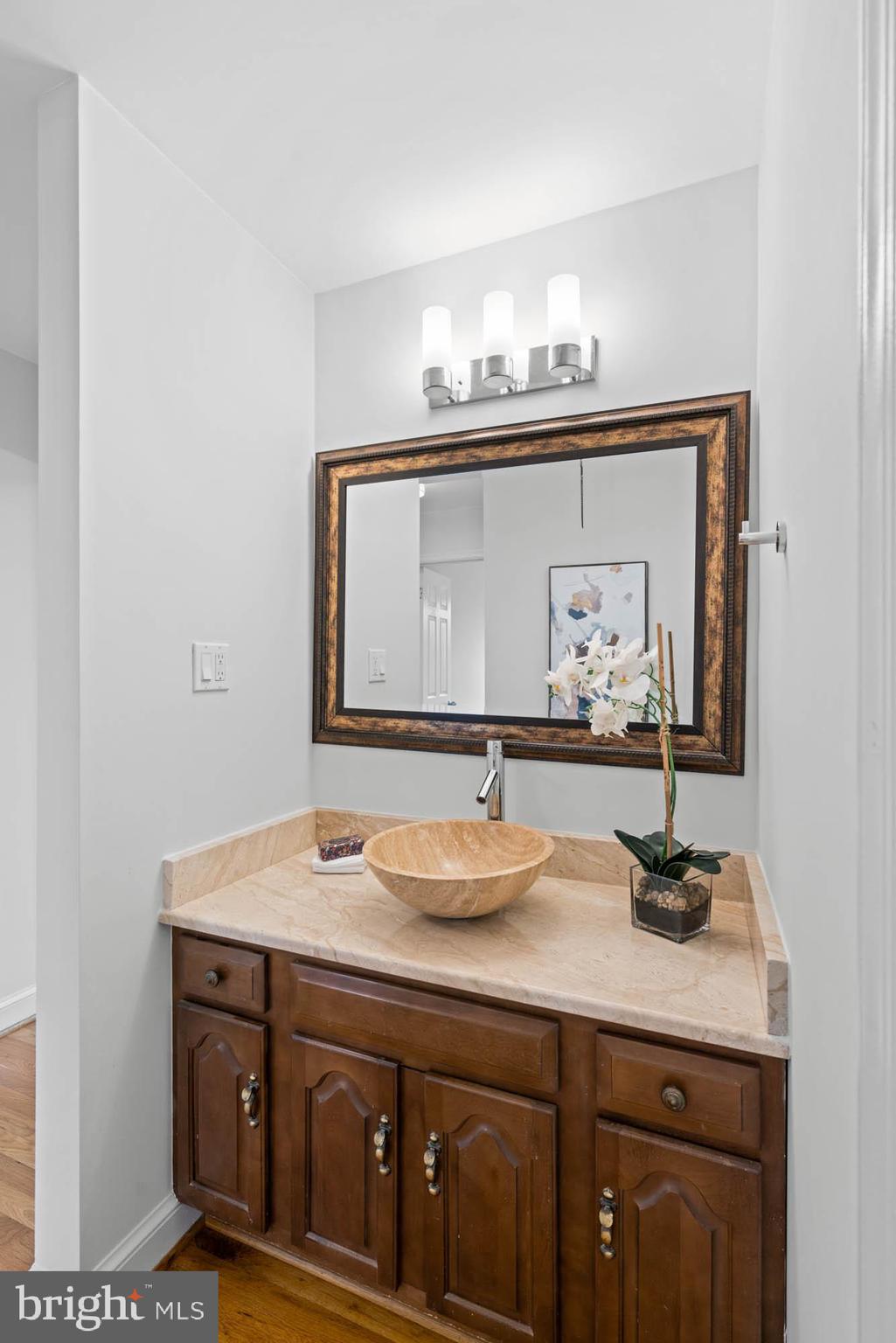 PT BETHESDA OUT RES 1 - Residential