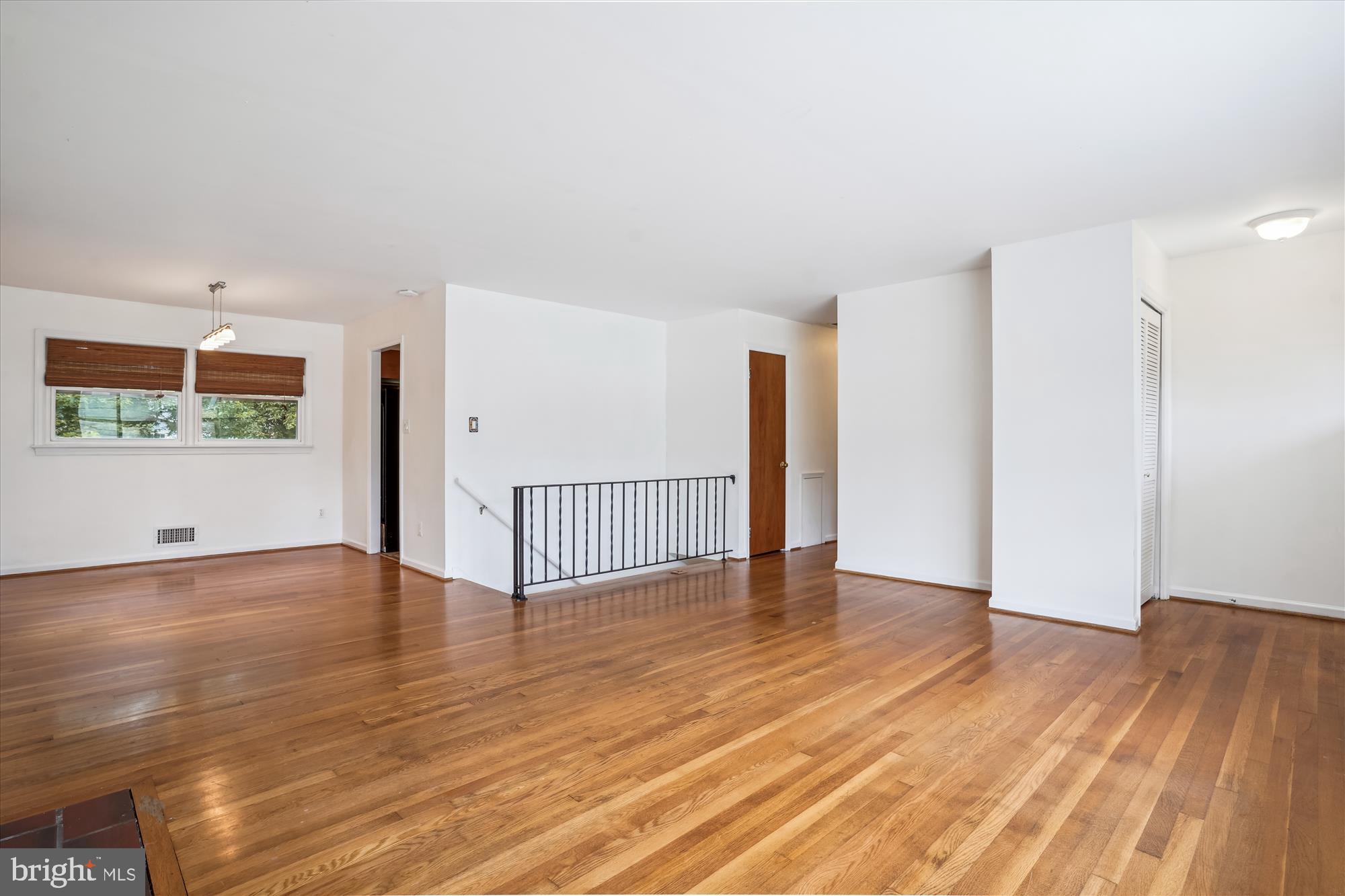 HERITAGE MANOR - Residential Lease