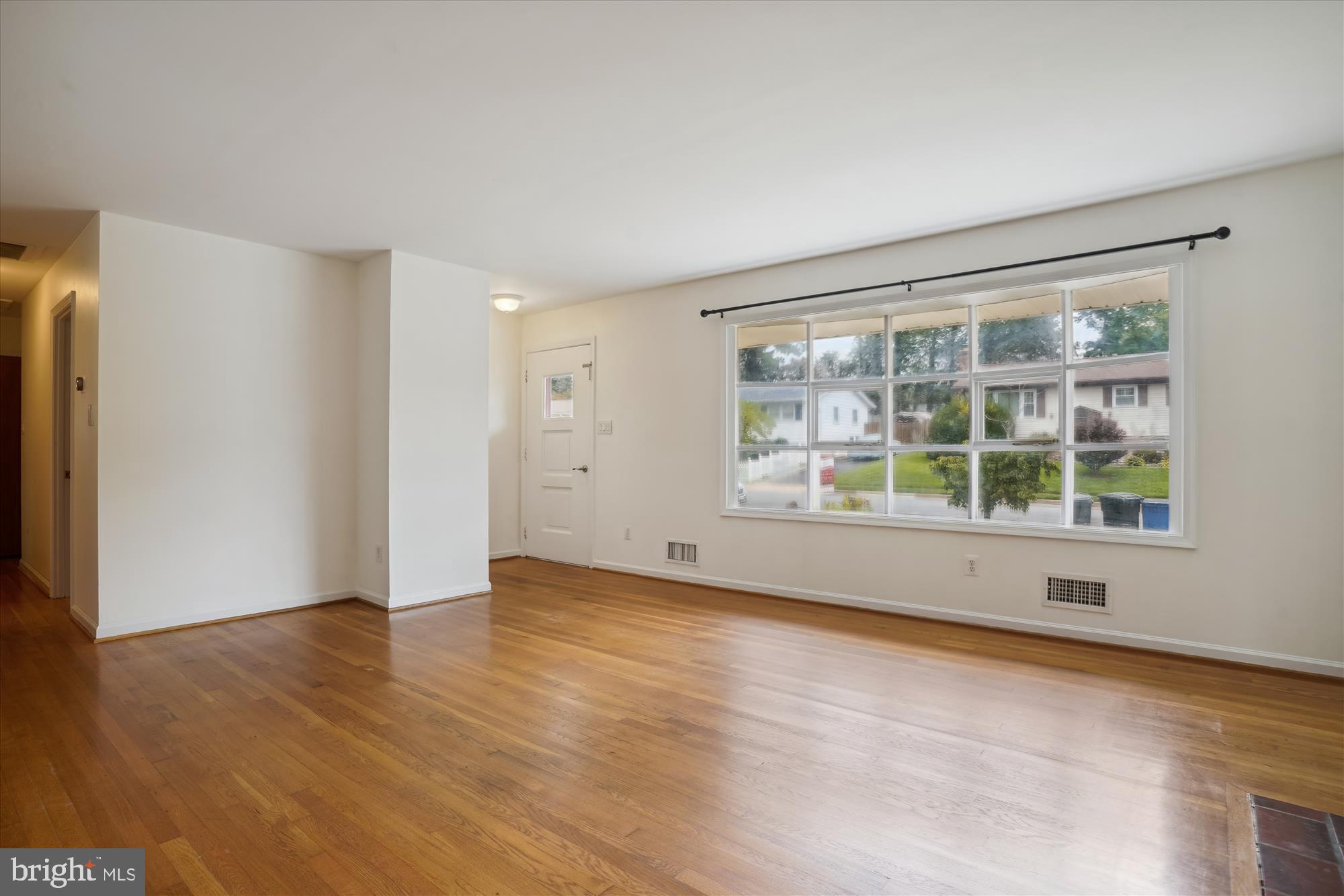 HERITAGE MANOR - Residential Lease