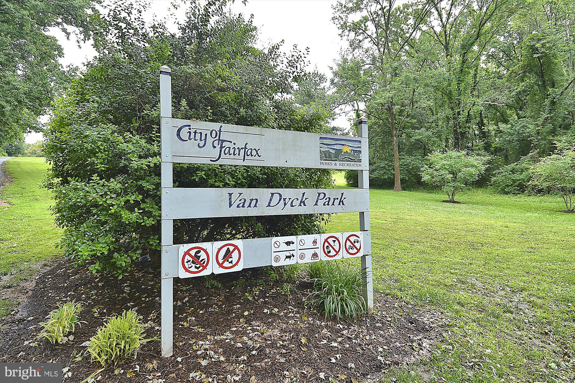 HERITAGE MANOR - Residential Lease