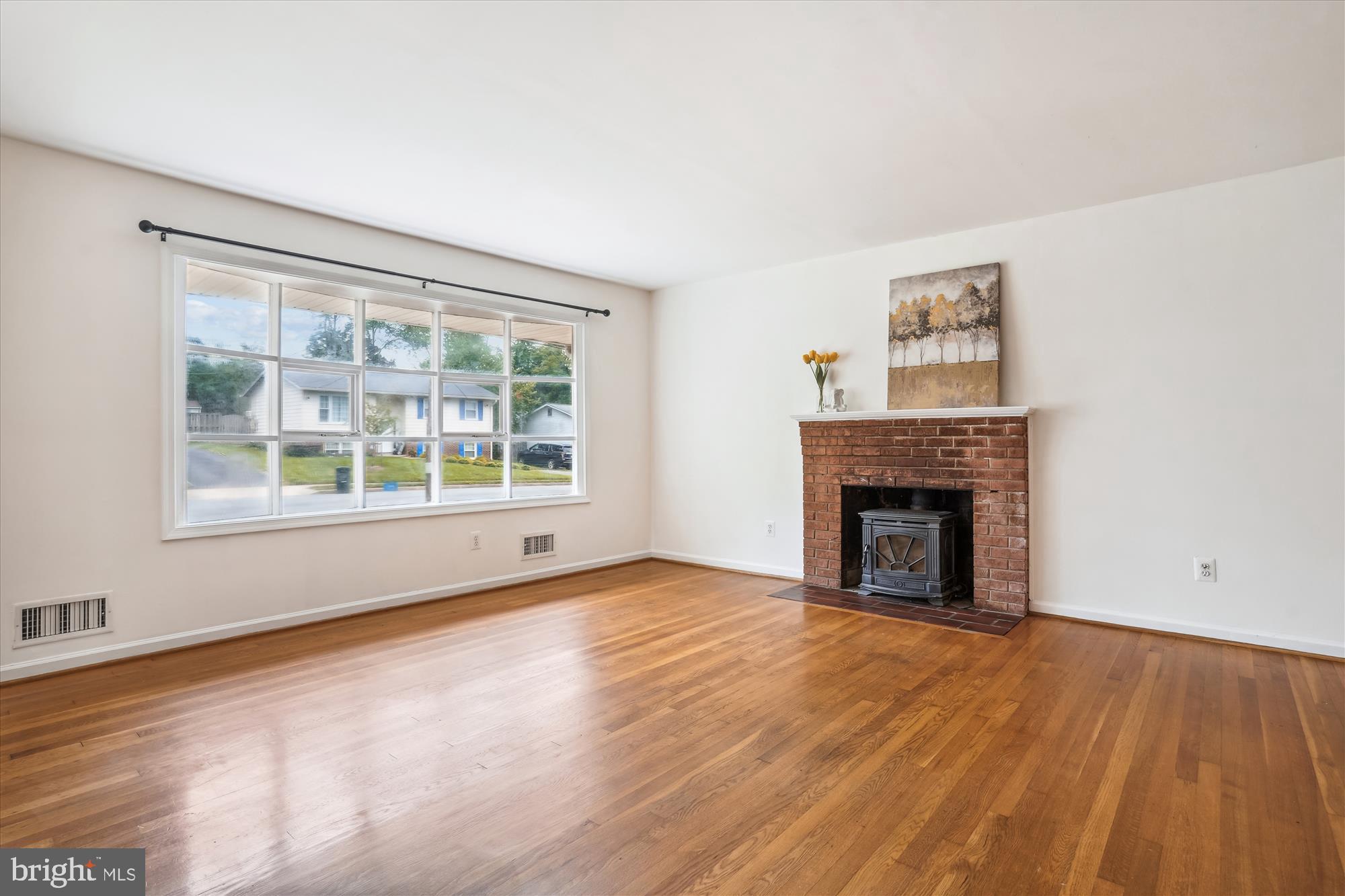 HERITAGE MANOR - Residential Lease