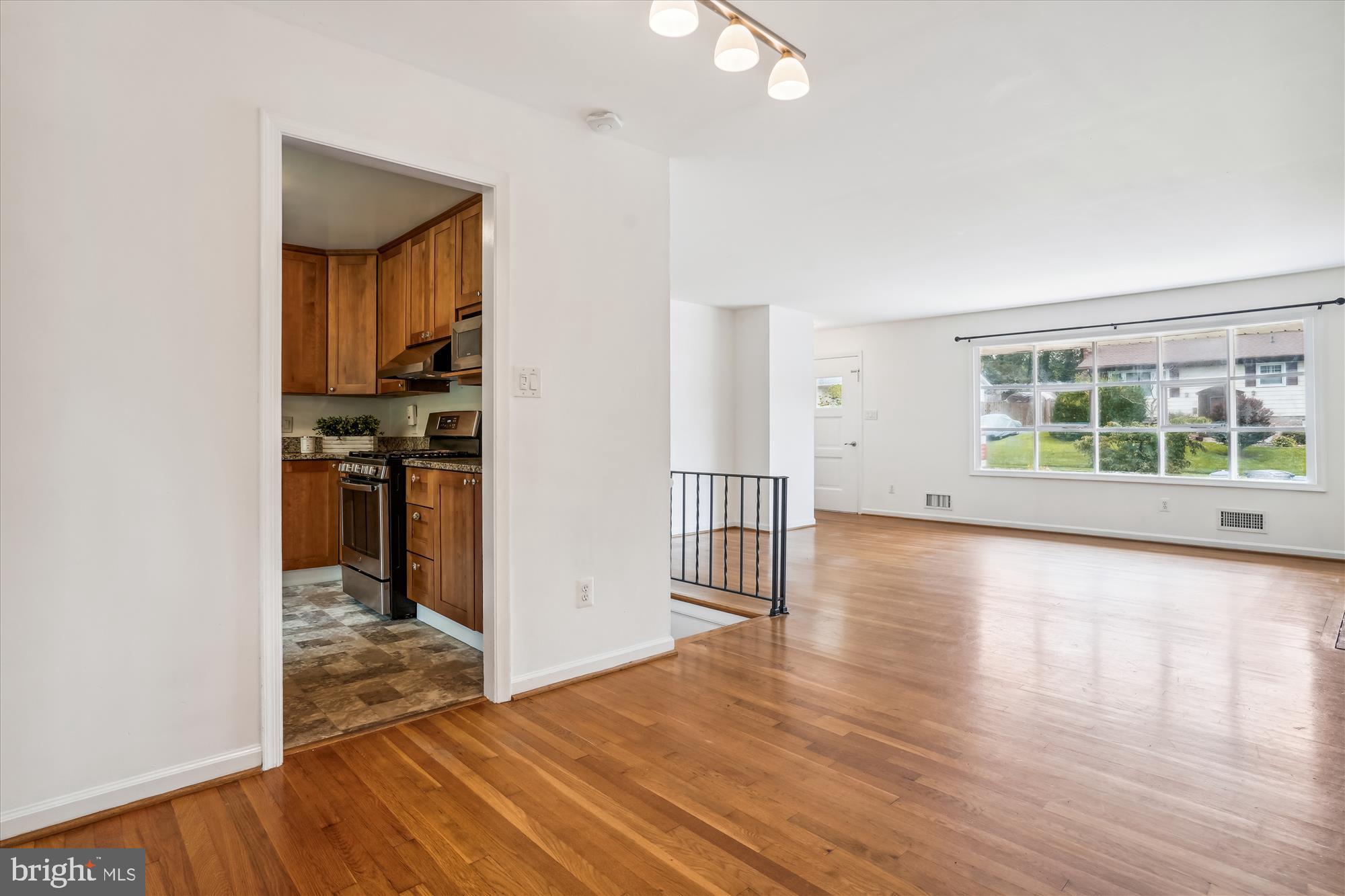 HERITAGE MANOR - Residential Lease