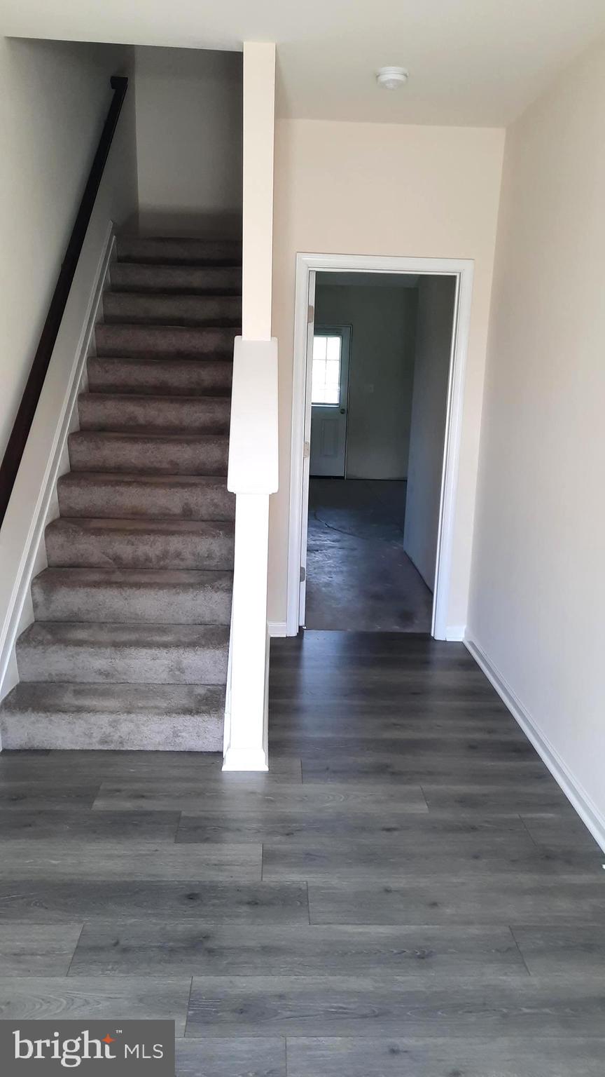 ADMIRALS QUAY - Residential Lease