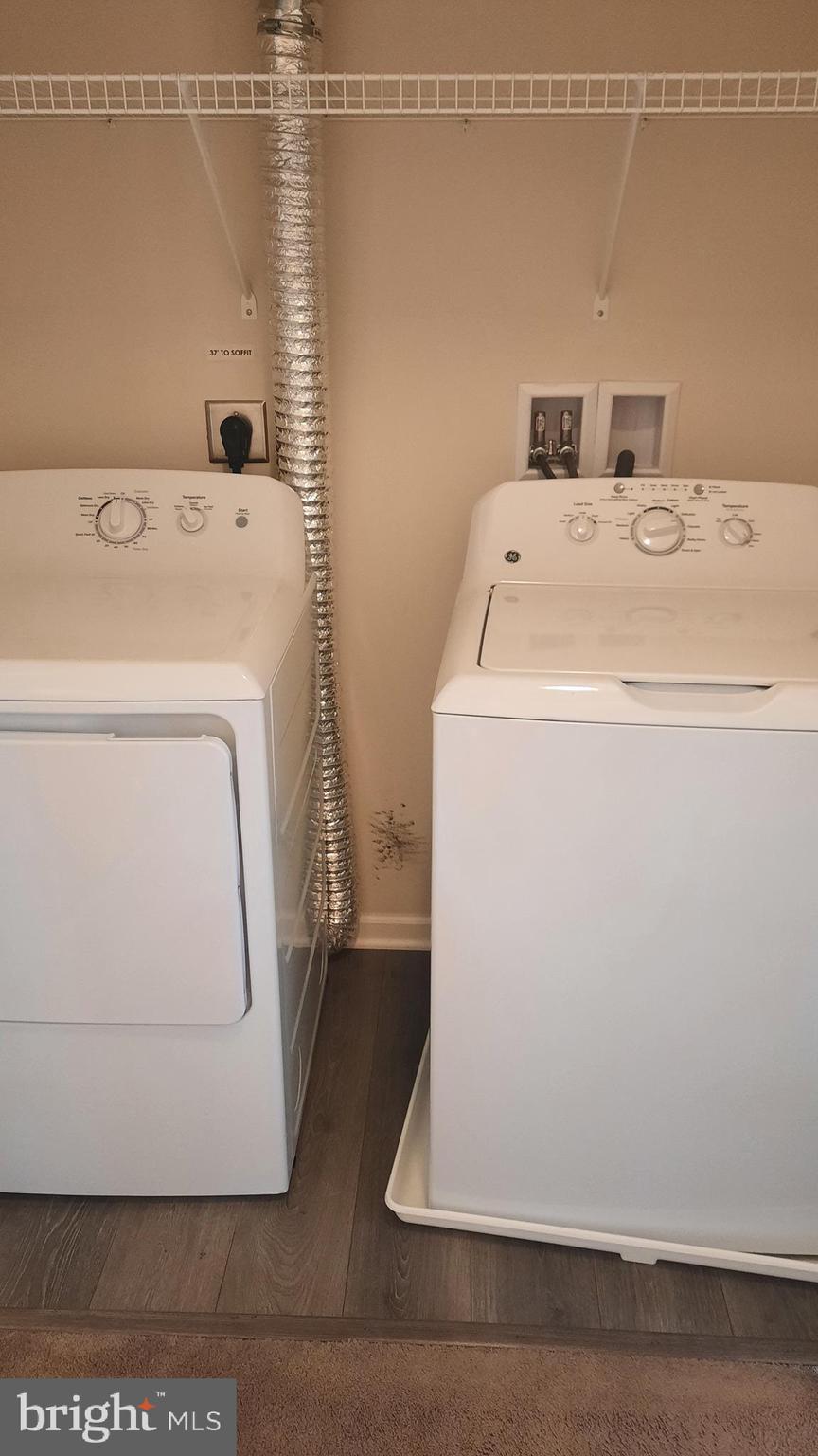 ADMIRALS QUAY - Residential Lease