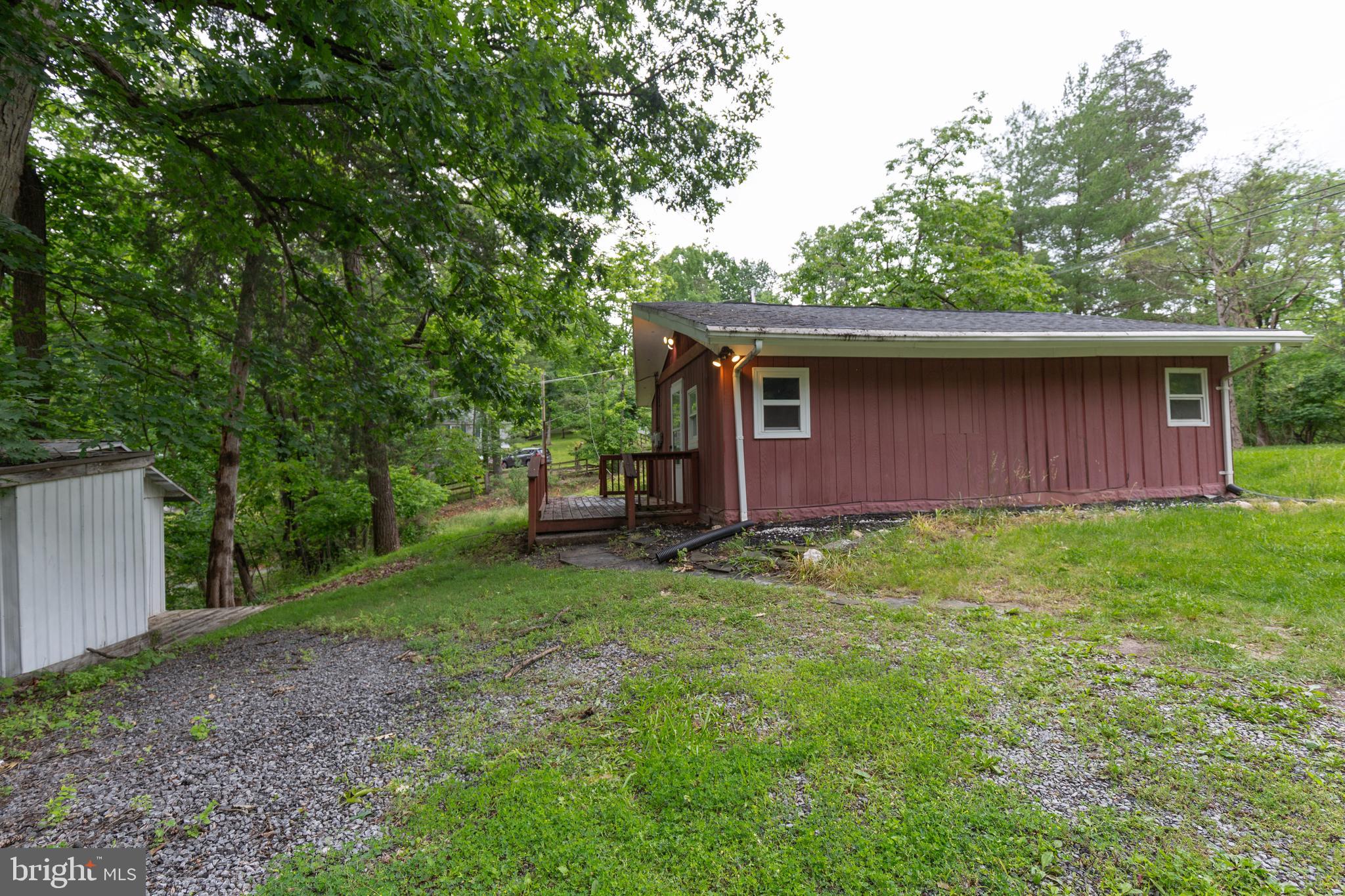 KEYES FERRY ACRES - Residential Lease