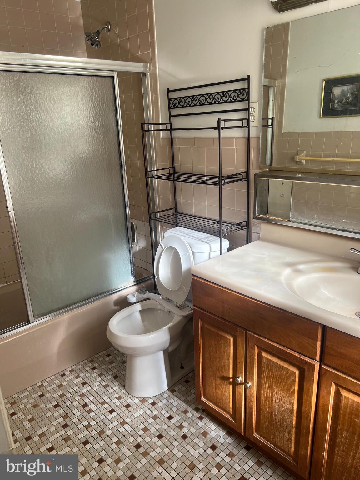 GERMANTOWN - Commercial Sale