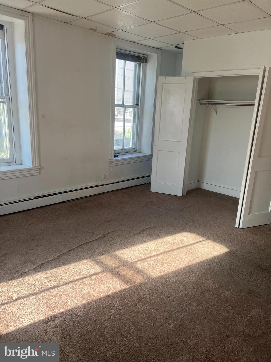 GERMANTOWN - Commercial Sale