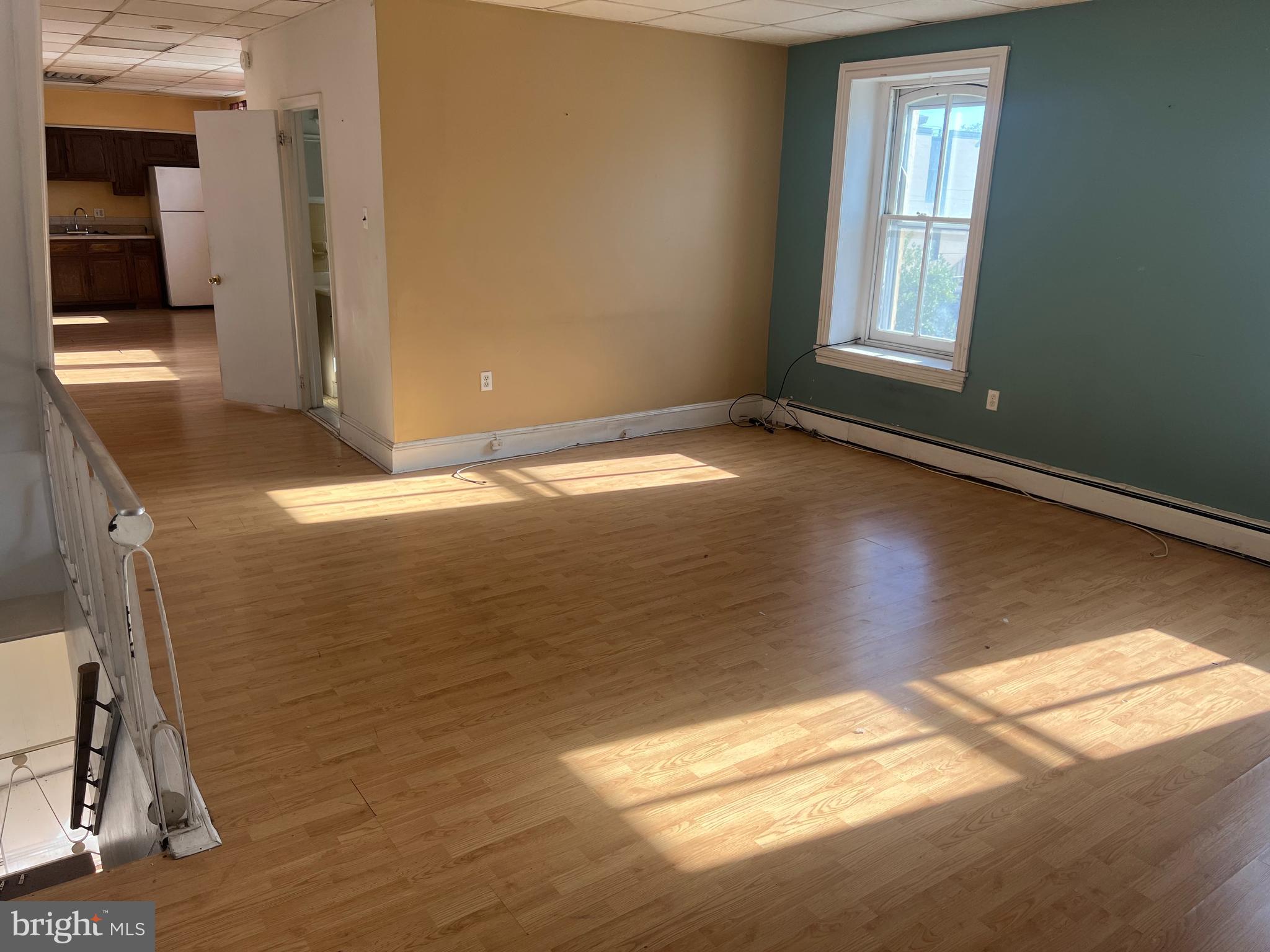 GERMANTOWN - Commercial Sale