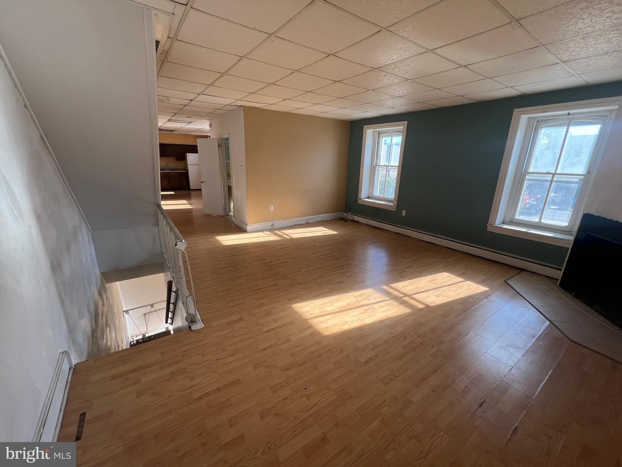 GERMANTOWN - Commercial Sale