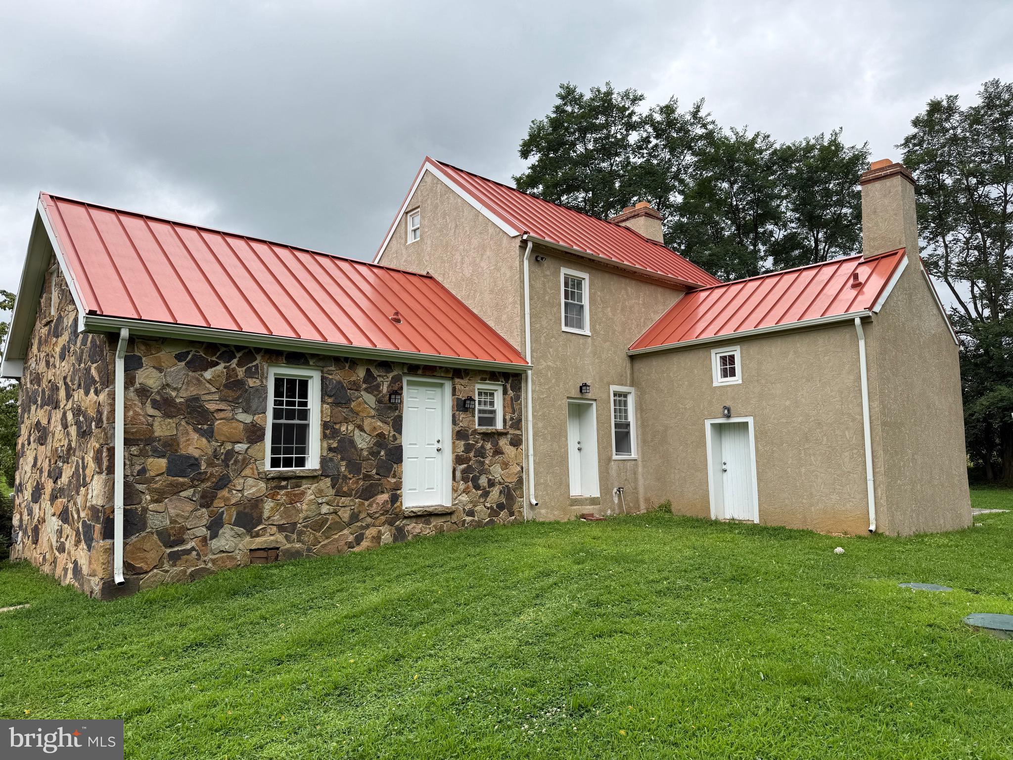 467 HYETTS CORNER ROAD
