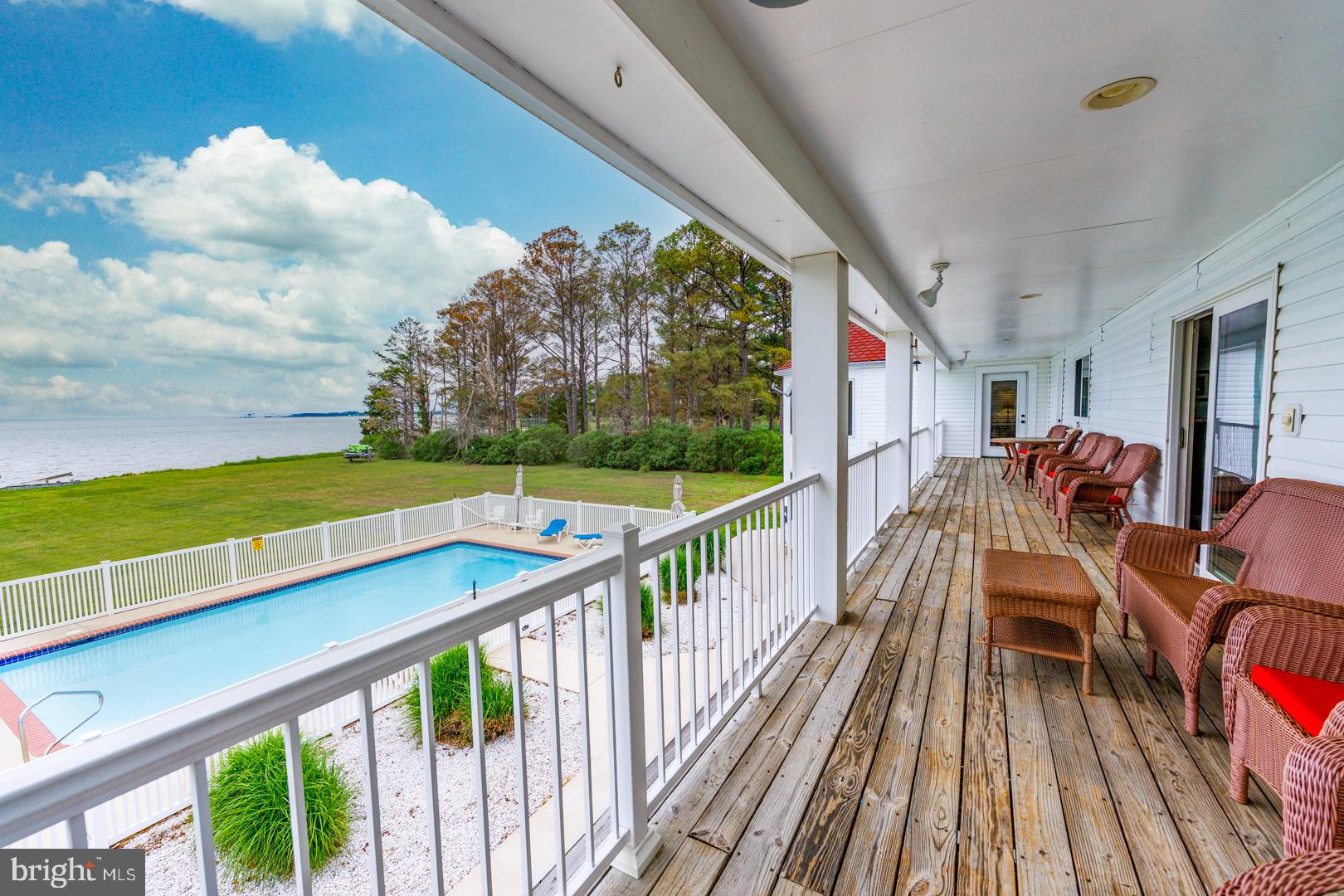 TOWN POINT ESTATES - Residential