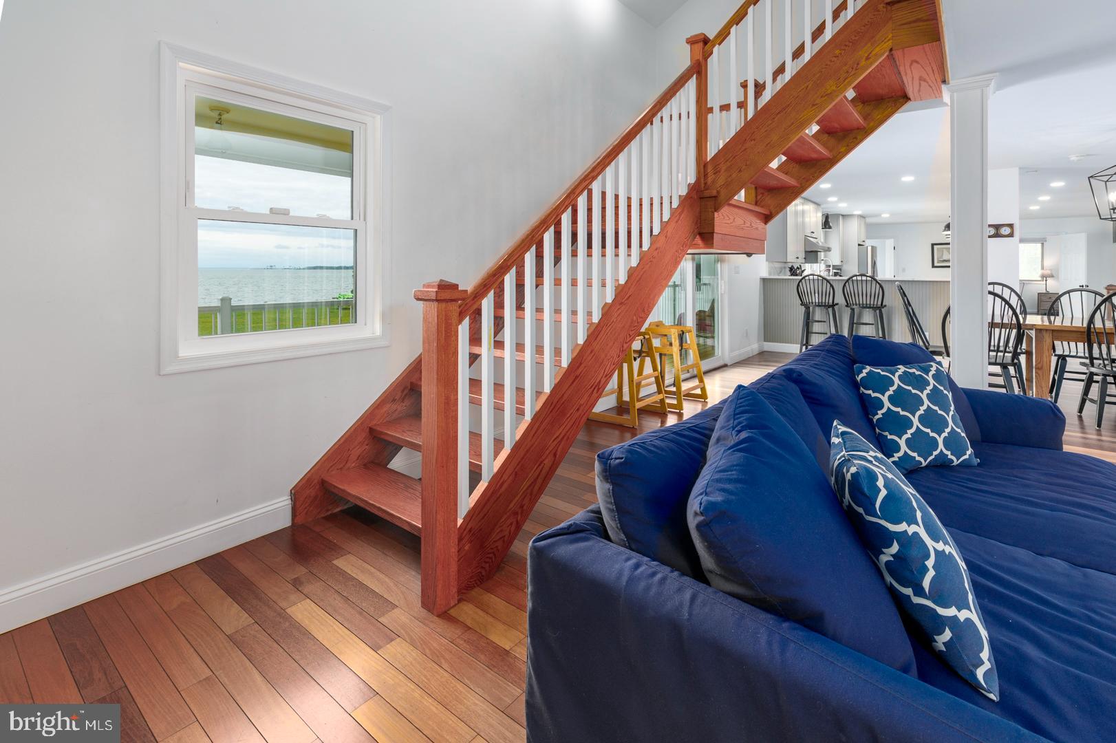 TOWN POINT ESTATES - Residential