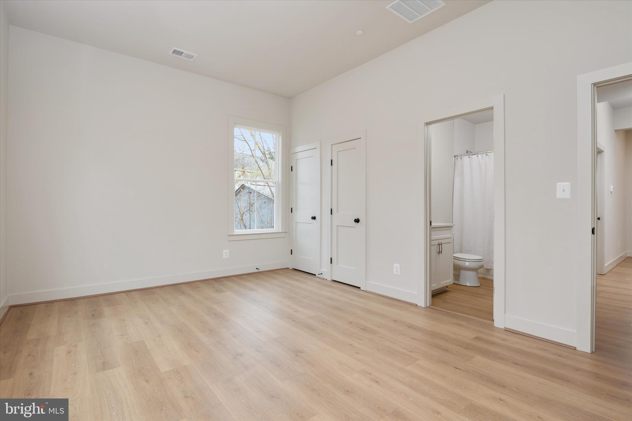 DEALE - Residential