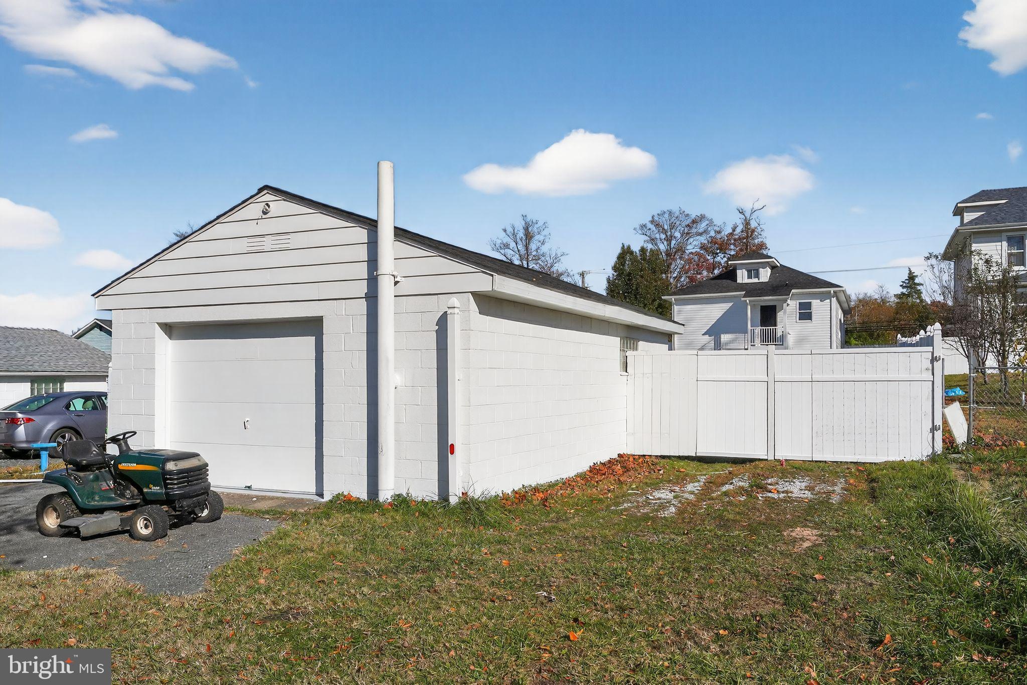 GLEN BURNIE - Residential