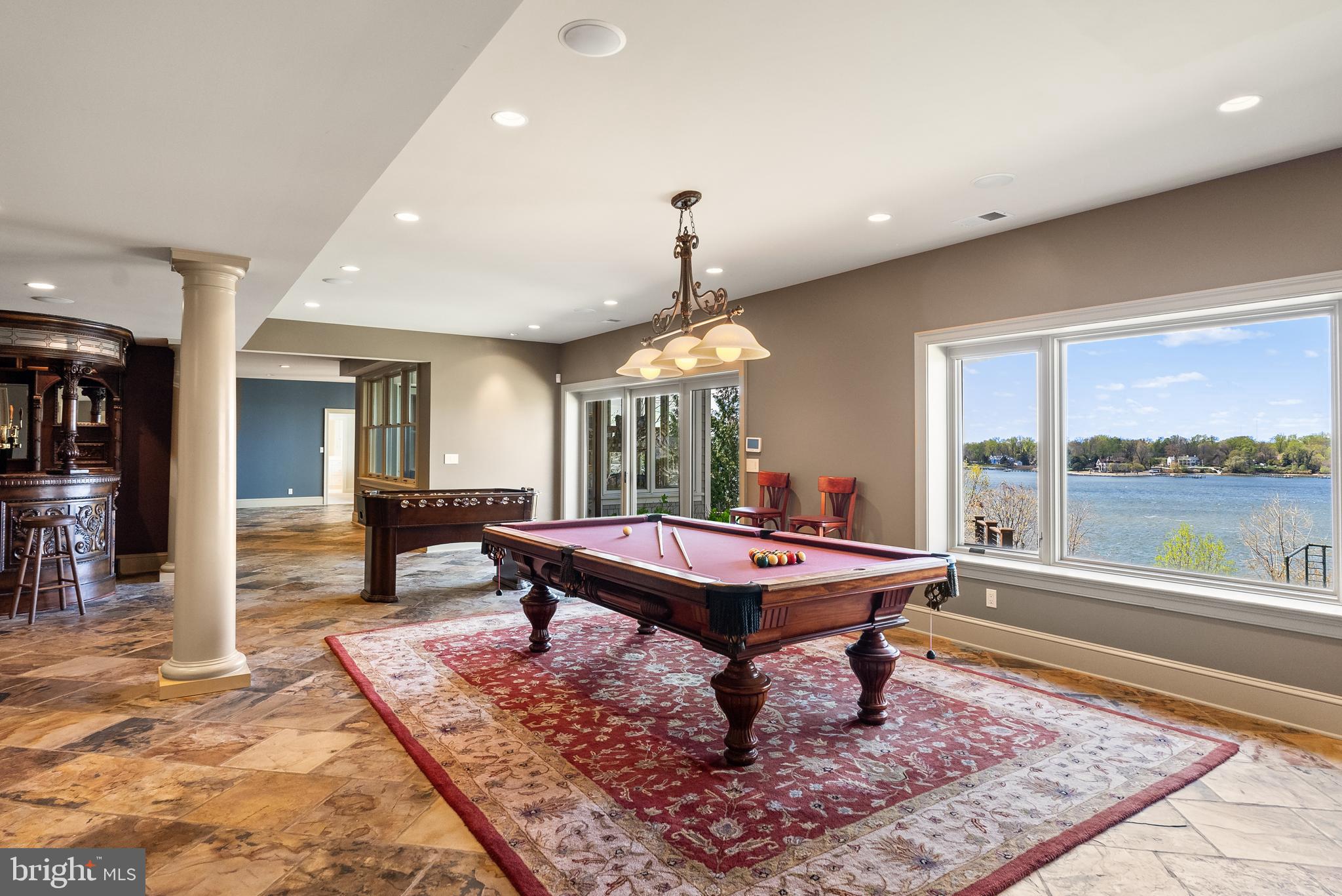 PENDENNIS MOUNT - Residential