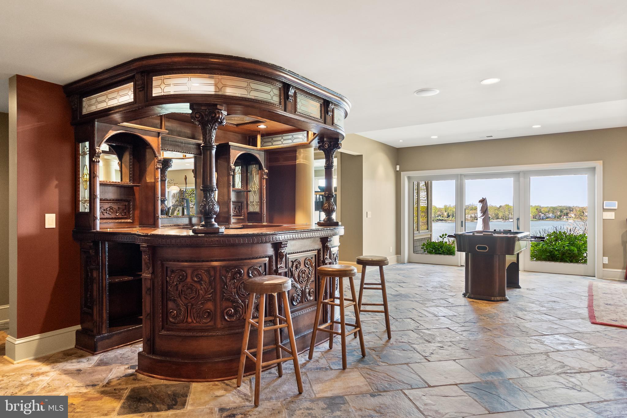 PENDENNIS MOUNT - Residential