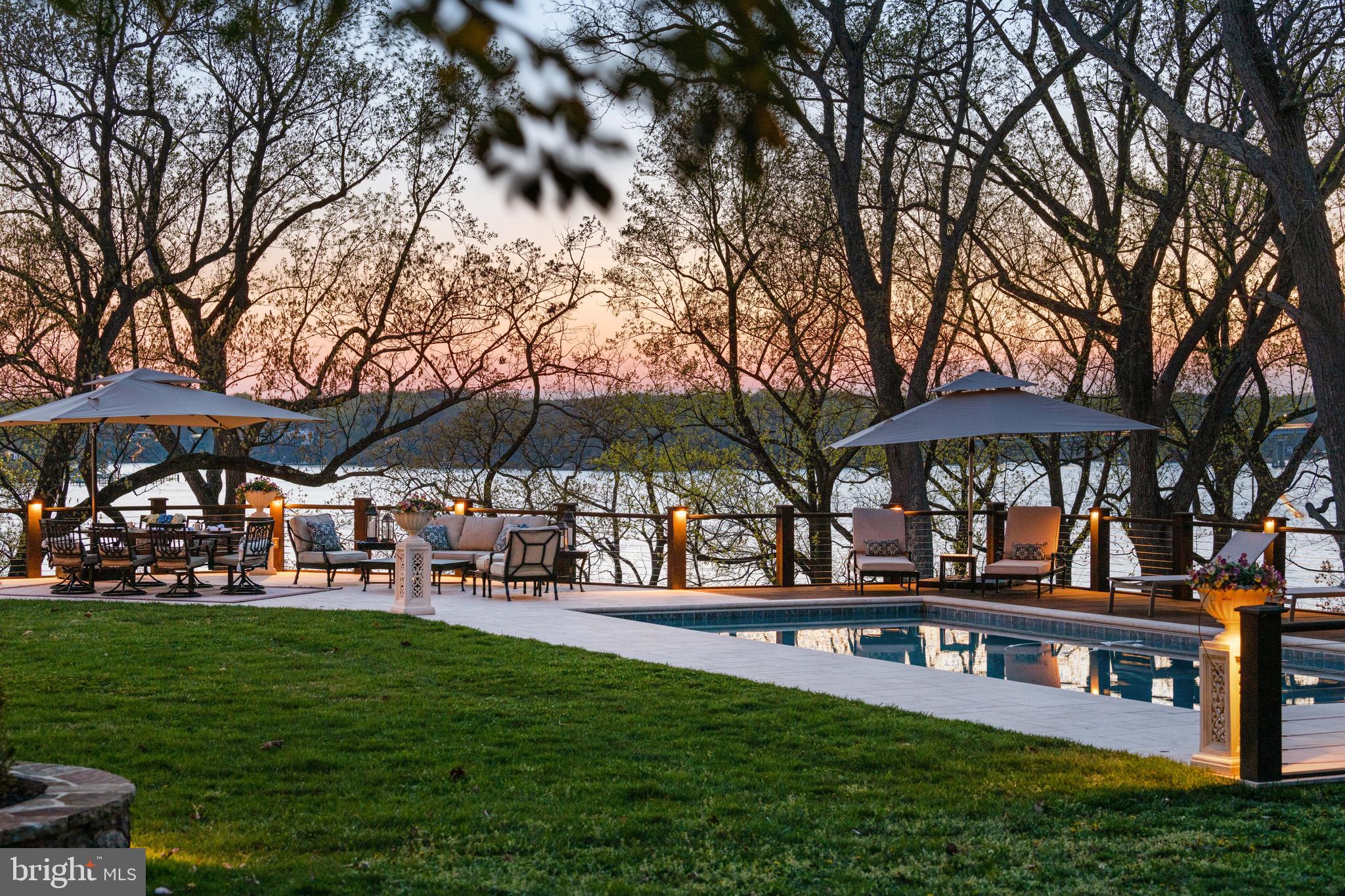 PENDENNIS MOUNT - Residential