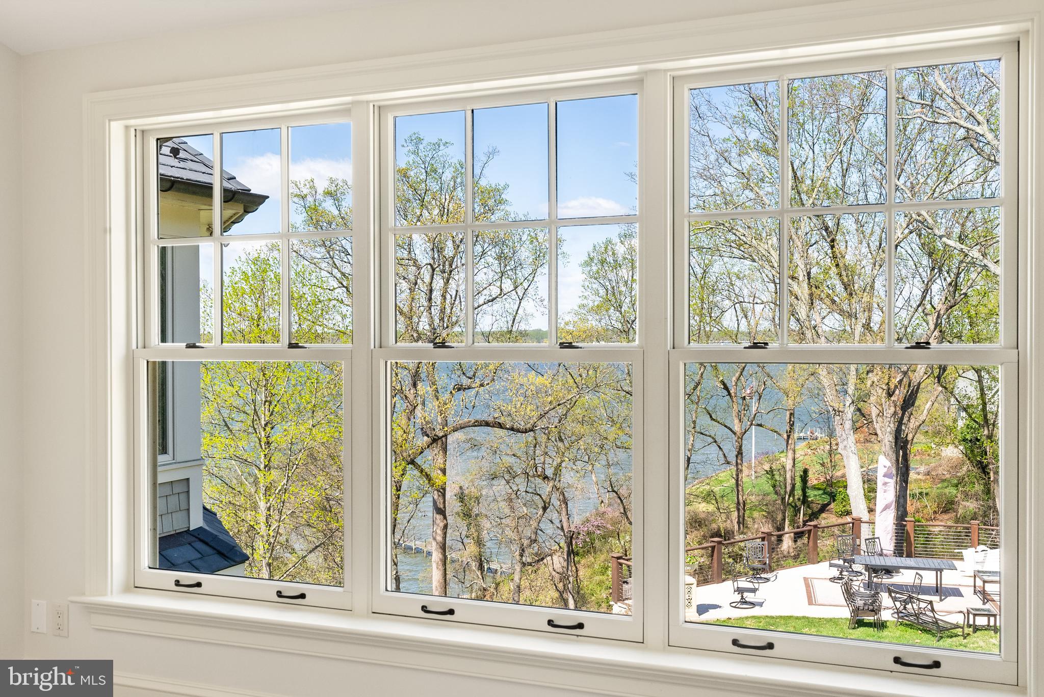 PENDENNIS MOUNT - Residential