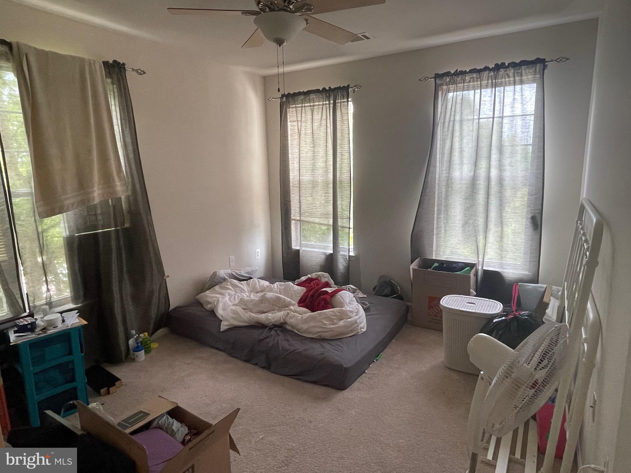 FAIRFAX RIDGE - Residential Lease