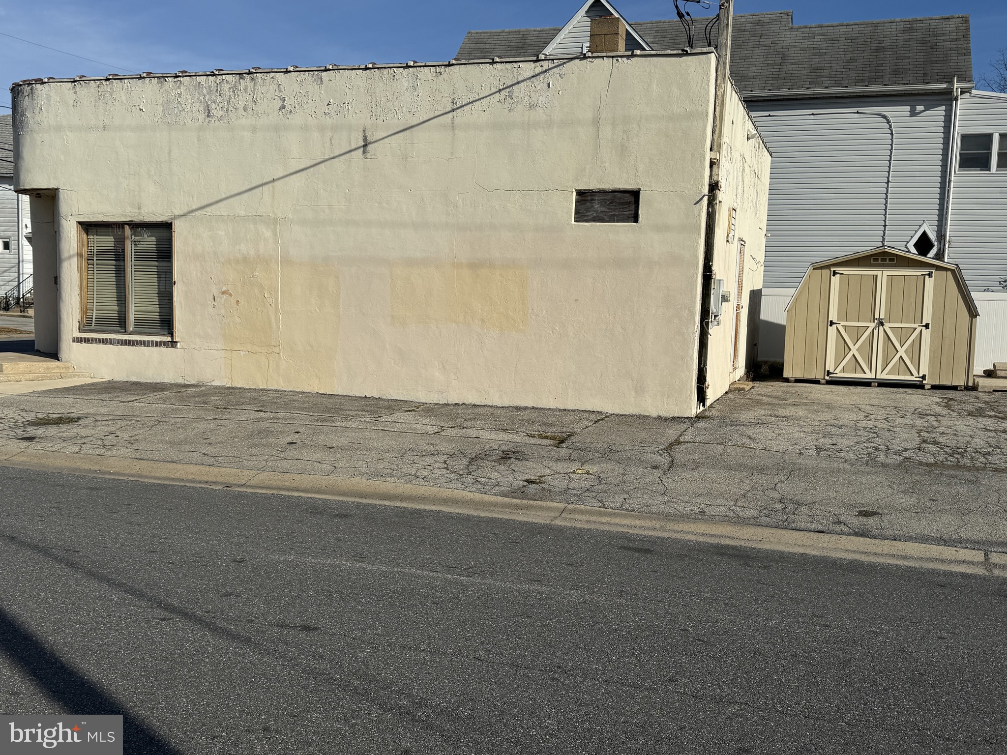 36 BELMONT AVENUE