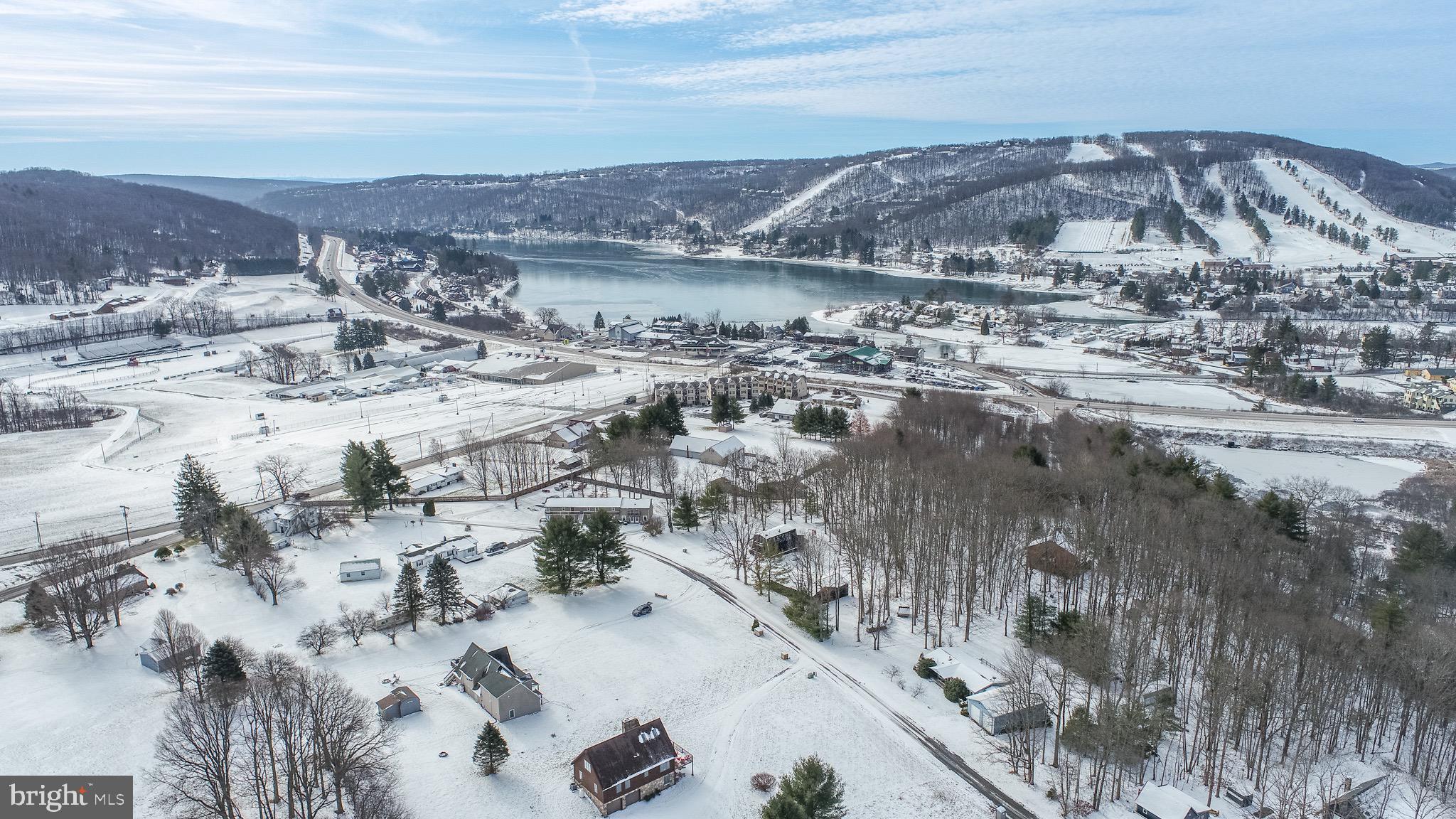 ROLLING OAKS EST - Residential