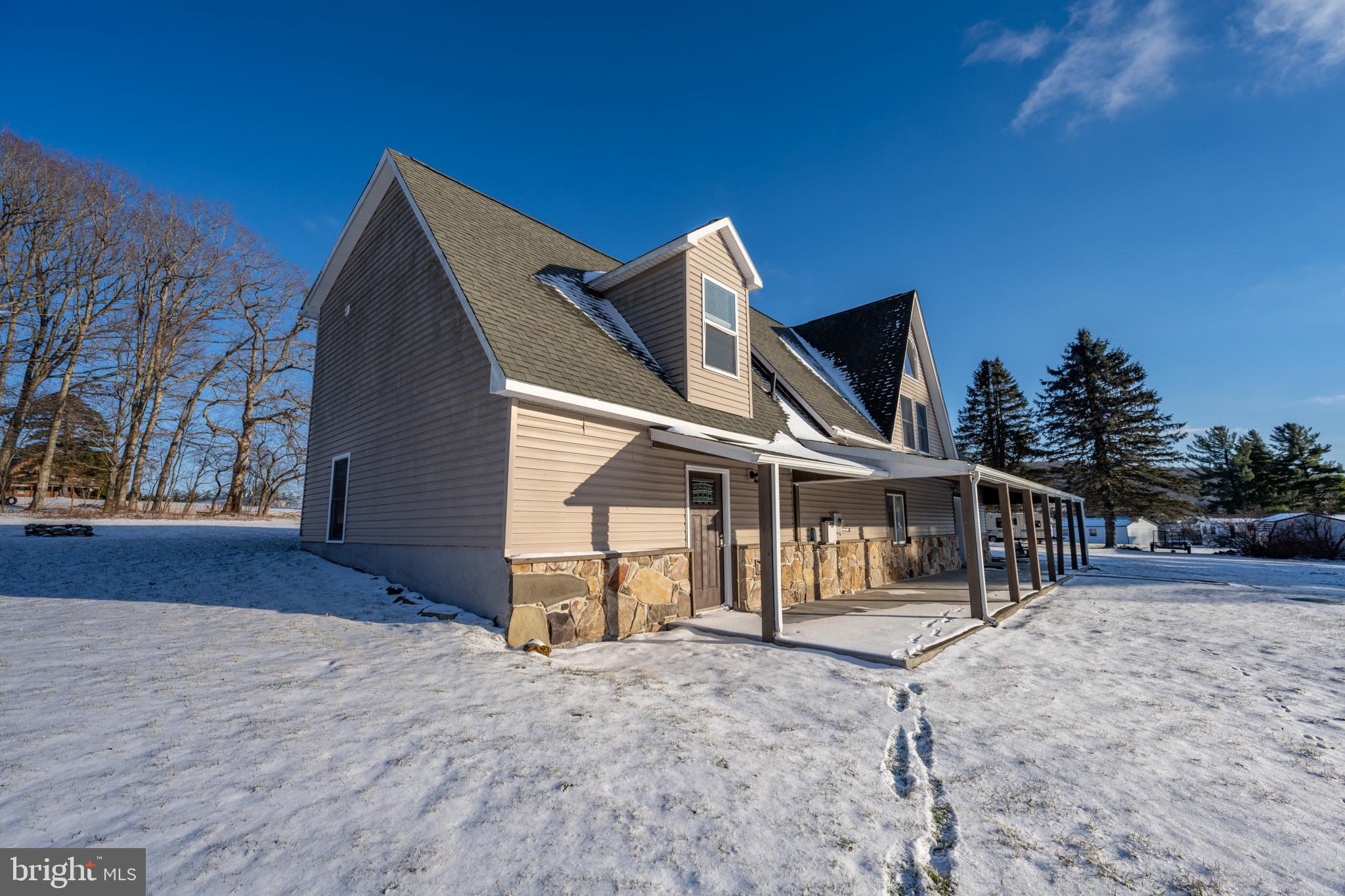 ROLLING OAKS EST - Residential