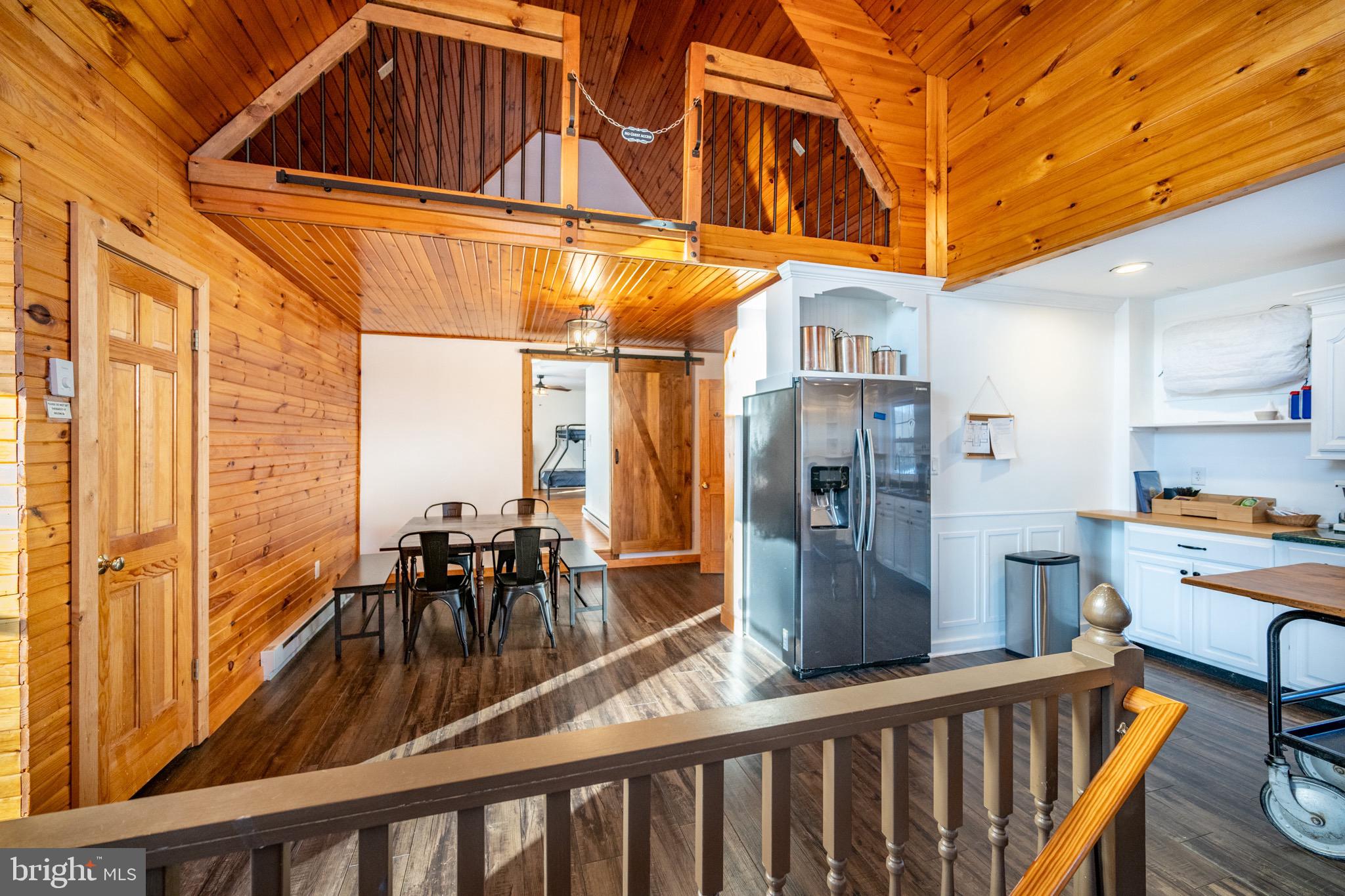 ROLLING OAKS EST - Residential