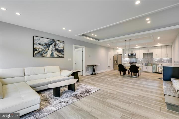 BEAU RIDGE - Residential