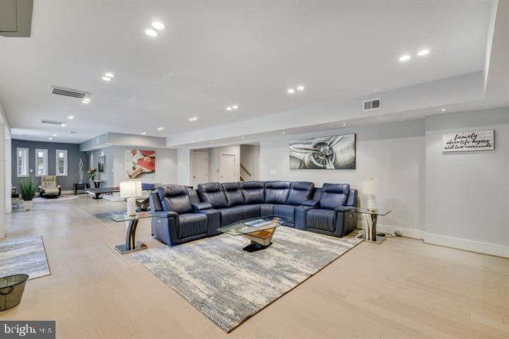 BEAU RIDGE - Residential