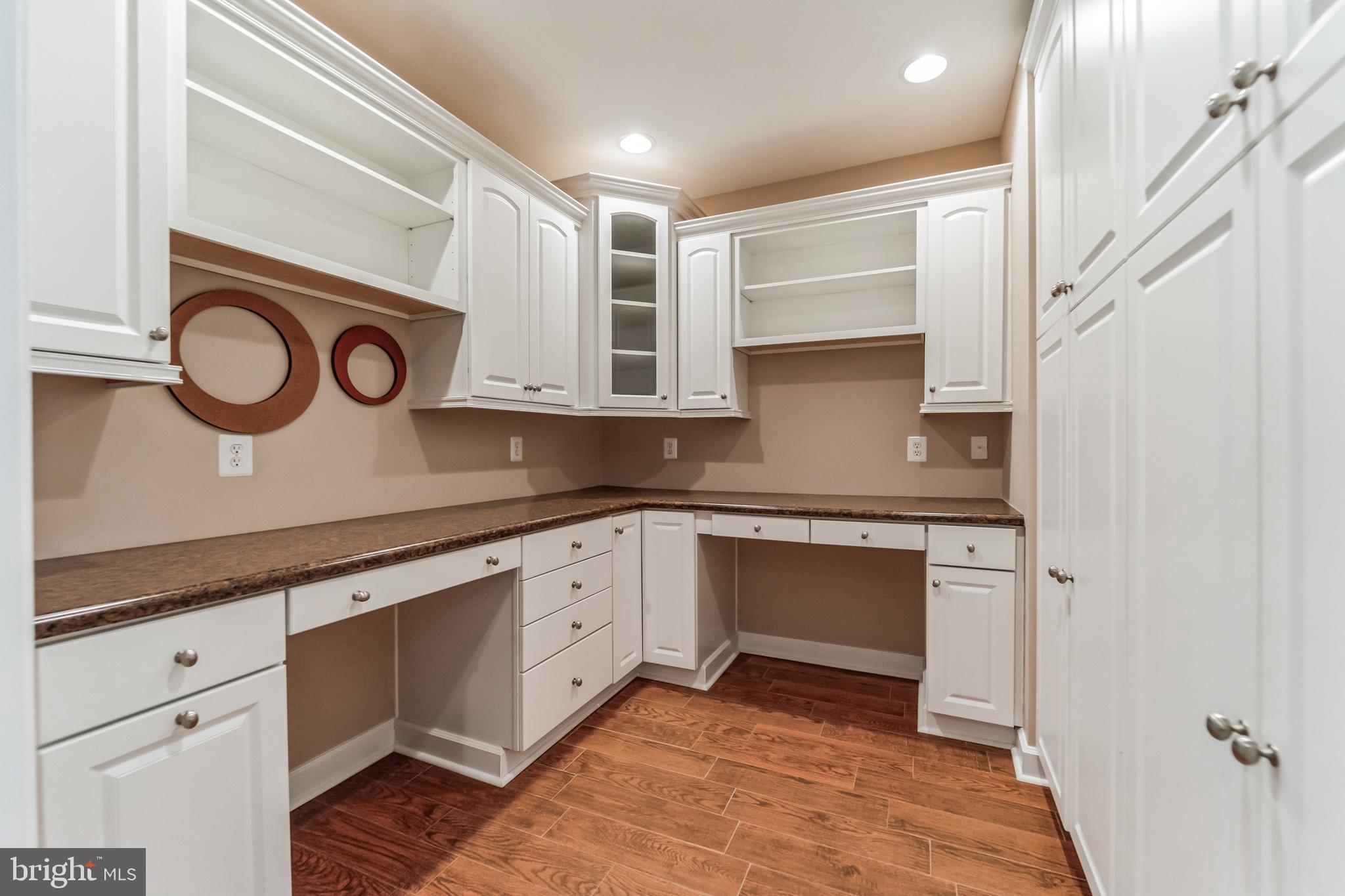 BIG BRANCH OVERLOOK - Residential