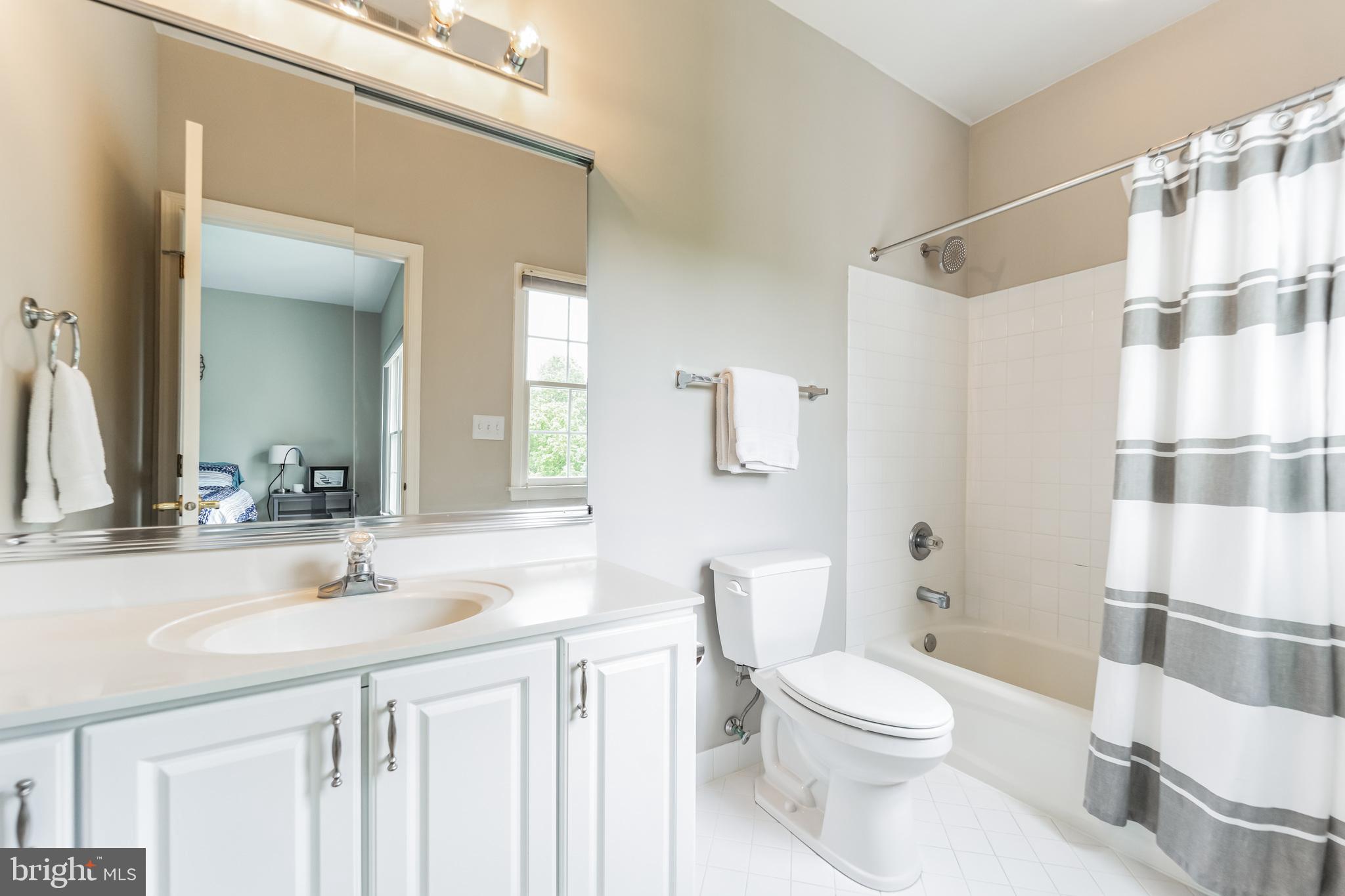 BIG BRANCH OVERLOOK - Residential