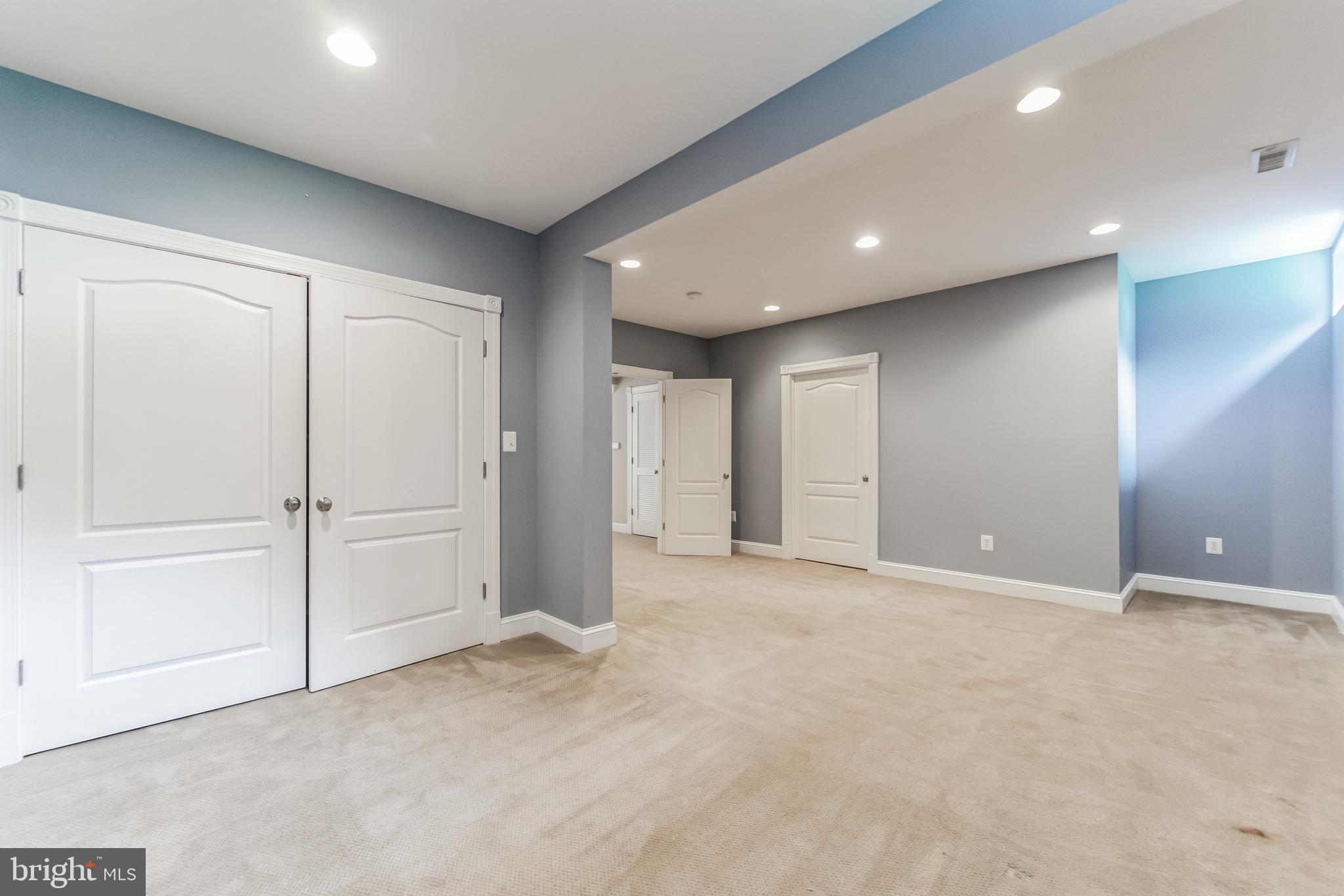 BIG BRANCH OVERLOOK - Residential