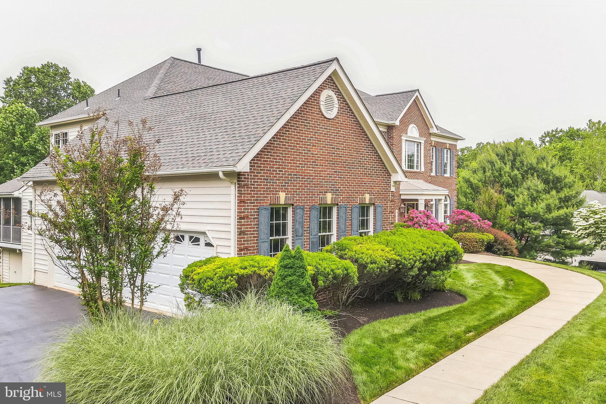 BIG BRANCH OVERLOOK - Residential
