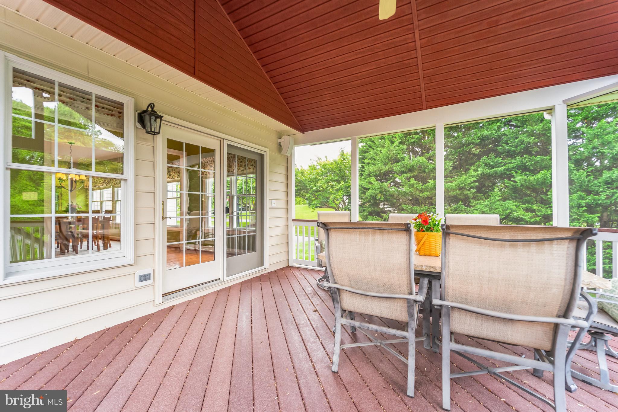 BIG BRANCH OVERLOOK - Residential