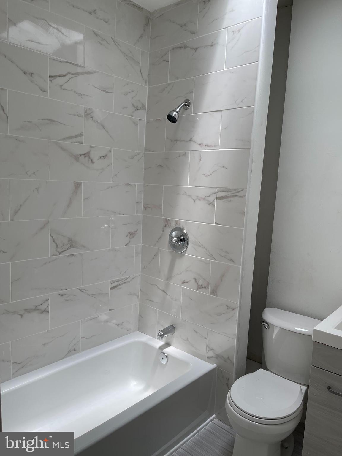 MADISON EASTEND - Residential