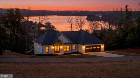 Photo of 639 Compass Cove Circle, MONETA, VA 24121 (MLS # VAFK2000122)