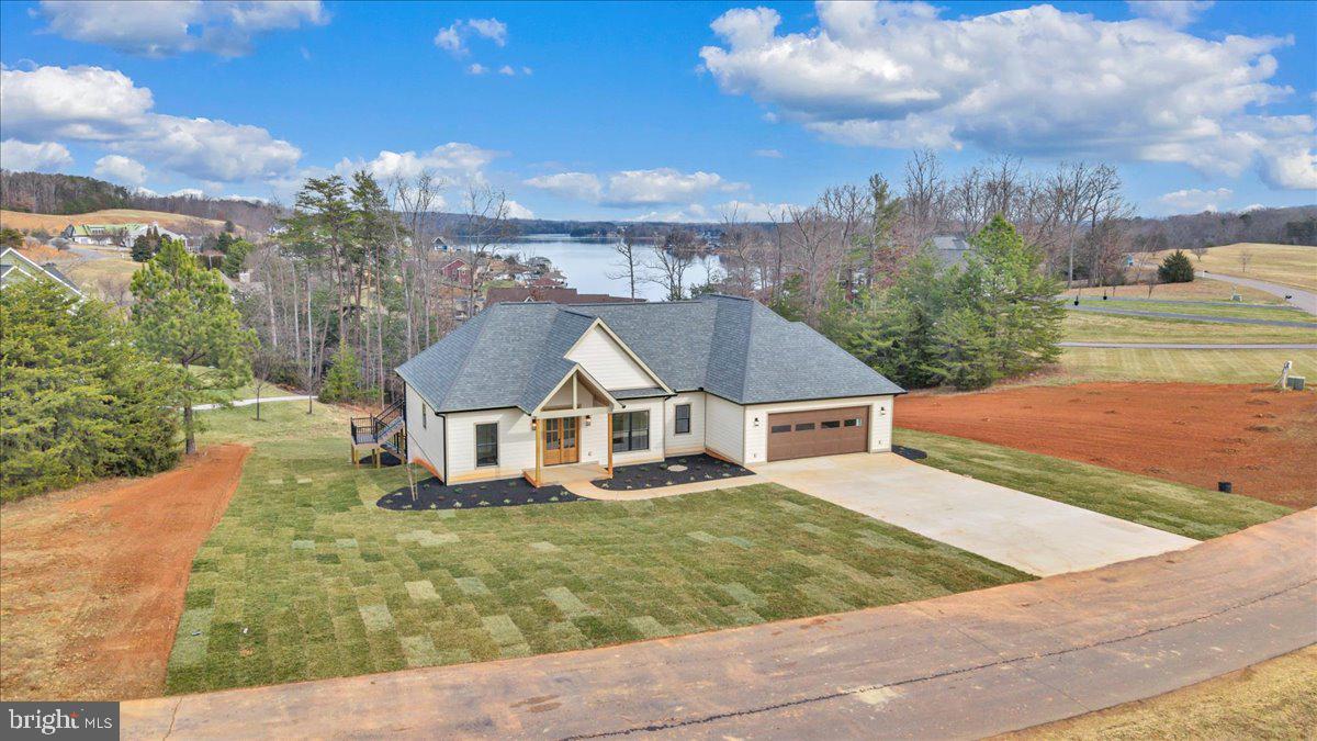 639 COMPASS COVE CIRCLE