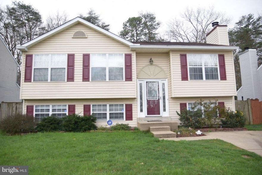 This beautiful split foyer is a MUST SEE!  Updated kitchen w/granite counter tops, crown molding and stainless steel appliances,  updated baths, ceramic tile, hardwood floors and fireplace in basement.  New heat pump and water heater.  Fenced yard with deck and pool conveys.  2 car driveway.    House won't last long.  2 hour notice required on weekdays.