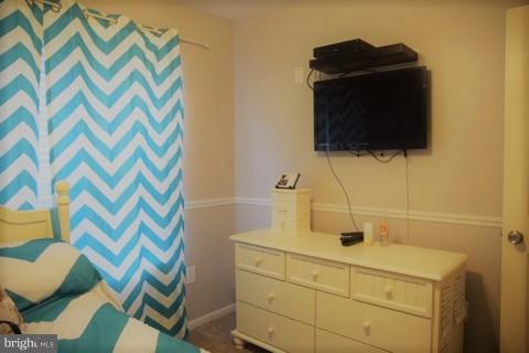 SHANNON SQUARE - Residential