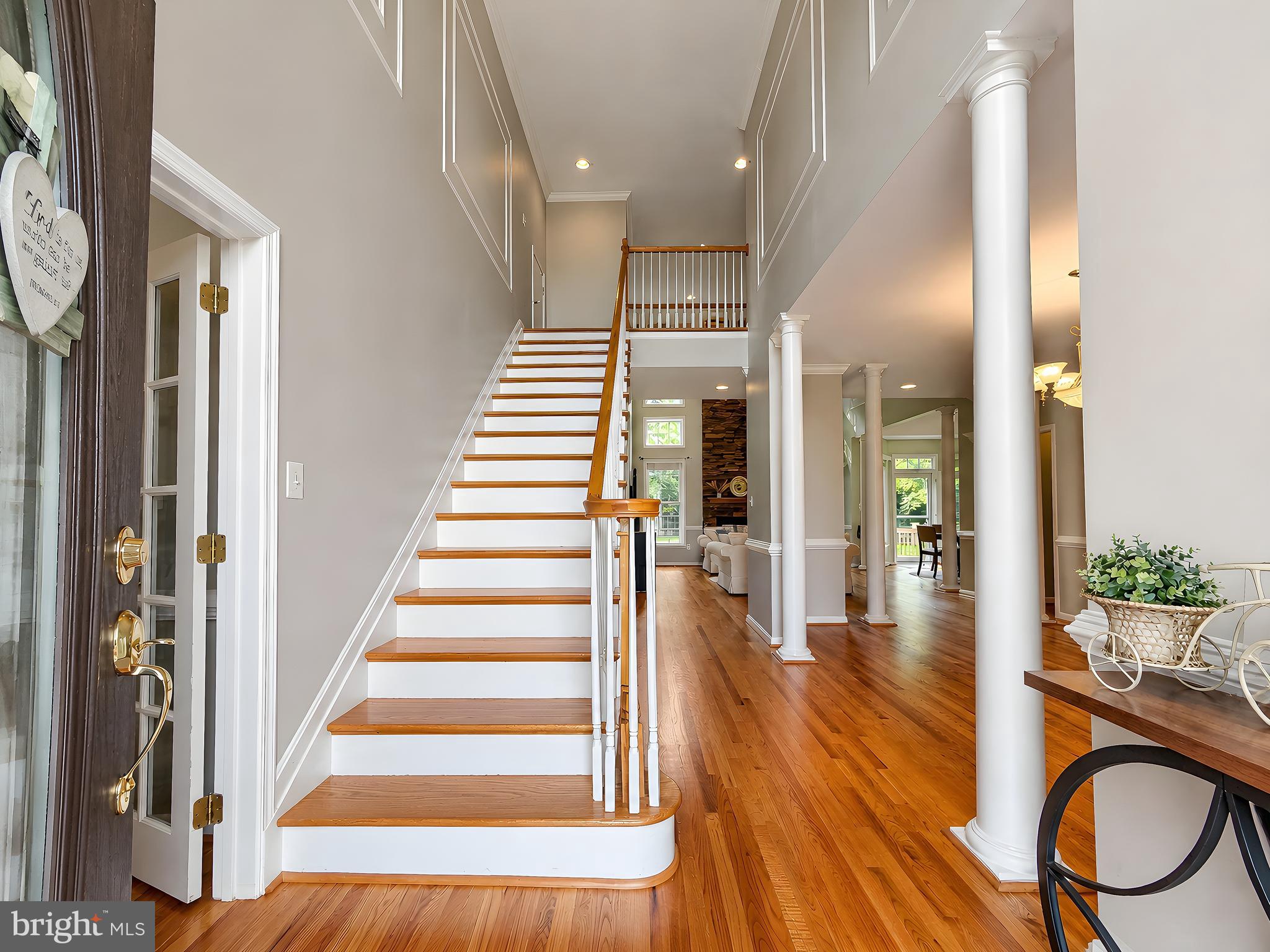 133 W QUAIL LANE