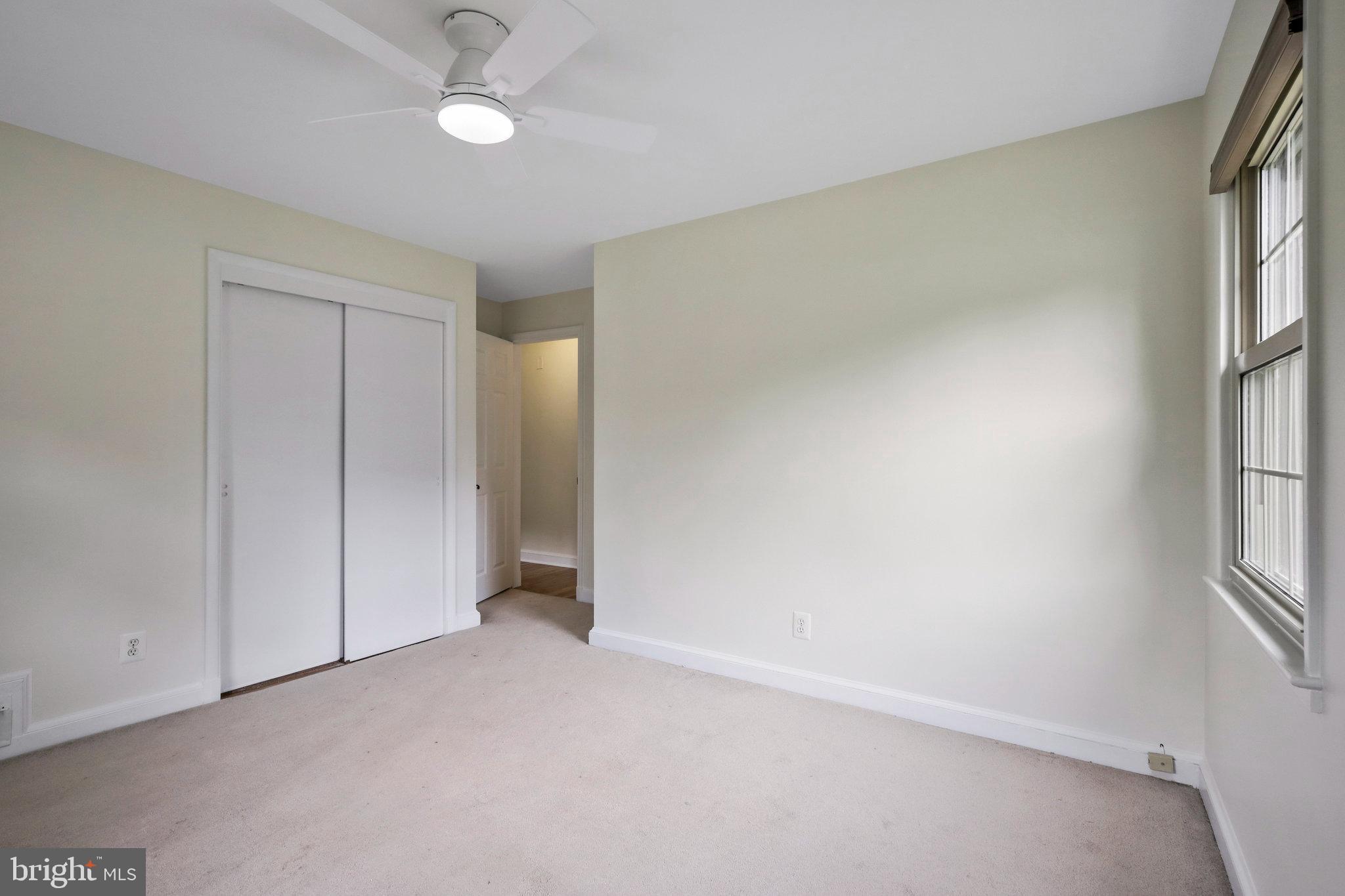 LINCOLNIA HILLS - Residential Lease