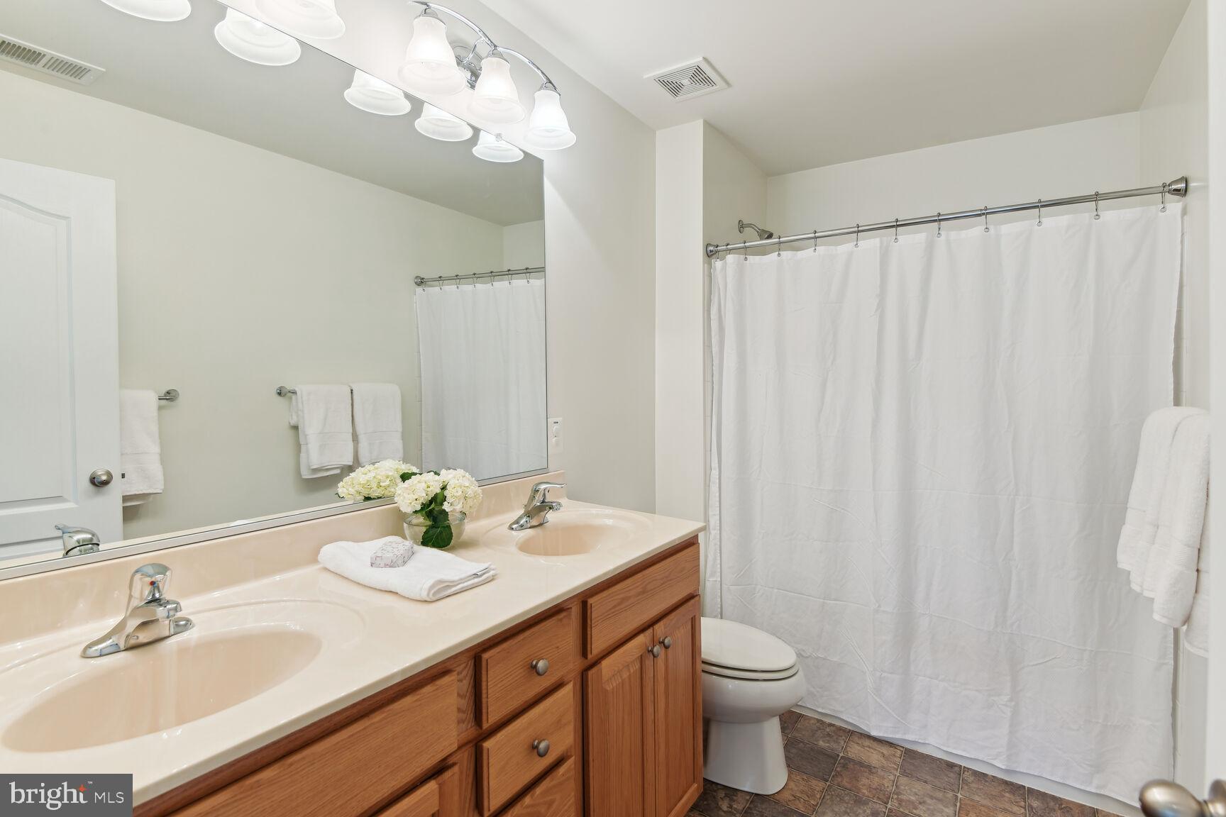 MONTICELLO - Residential