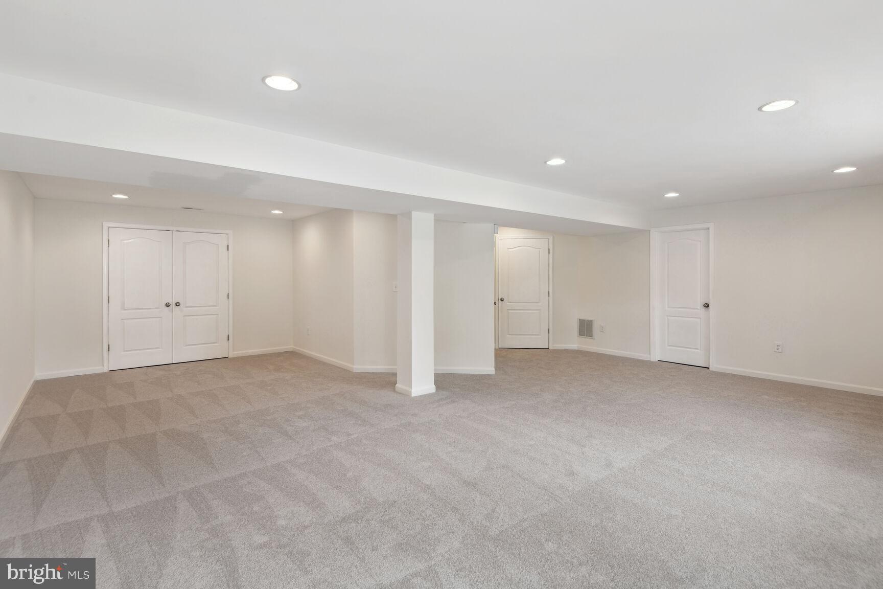 MONTICELLO - Residential