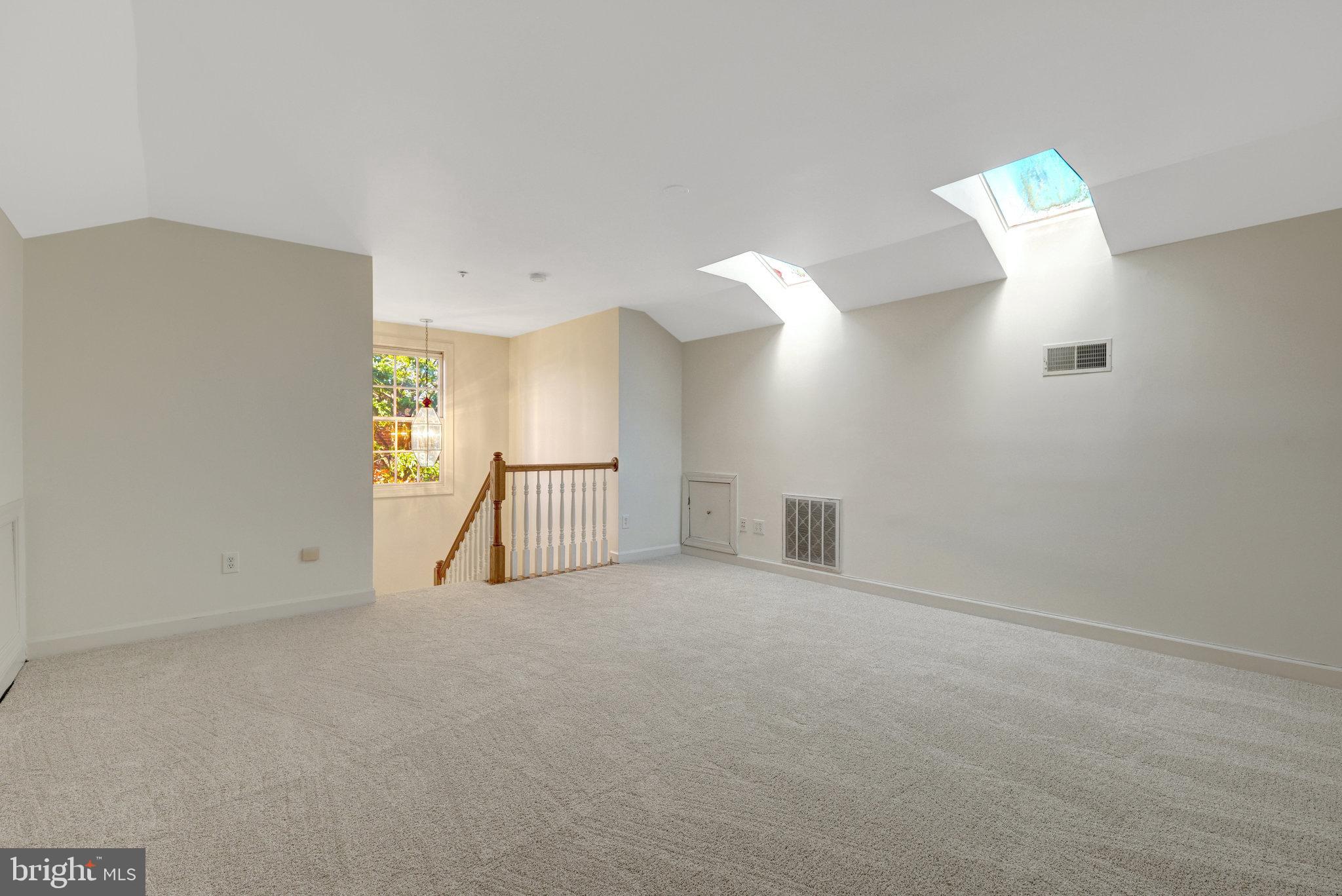 KIDWELL TOWNS - Residential Lease