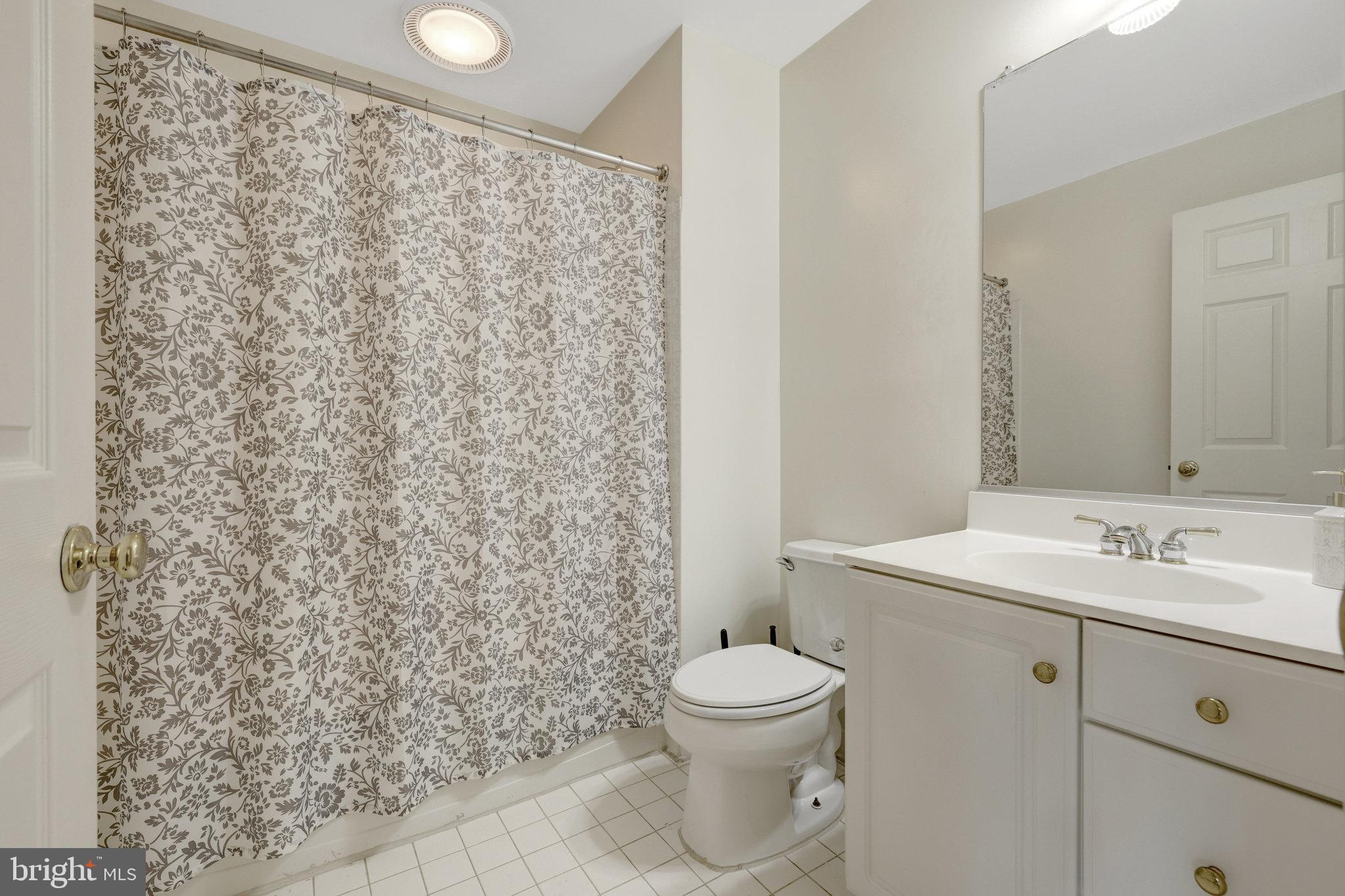 KIDWELL TOWNS - Residential Lease