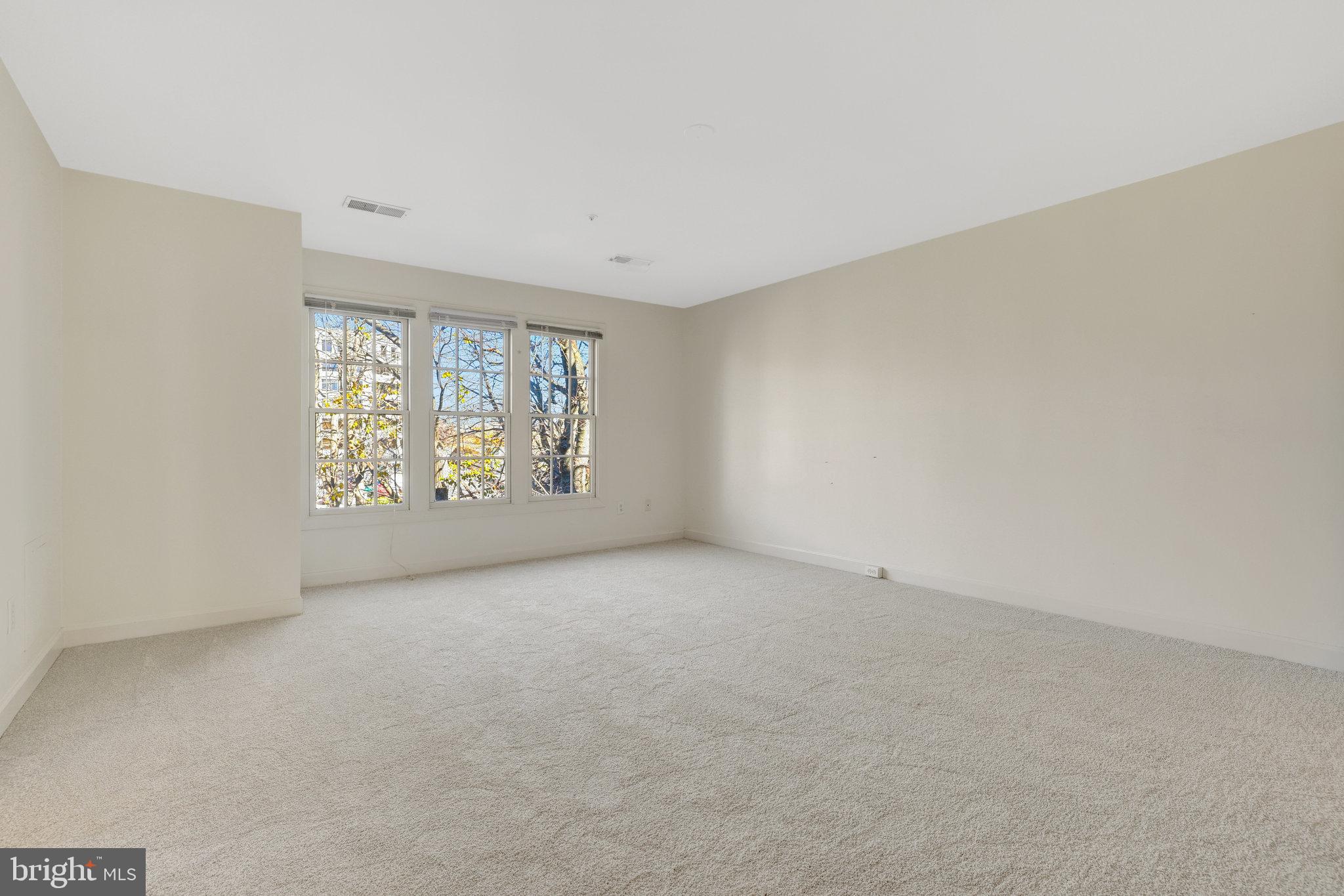 KIDWELL TOWNS - Residential Lease